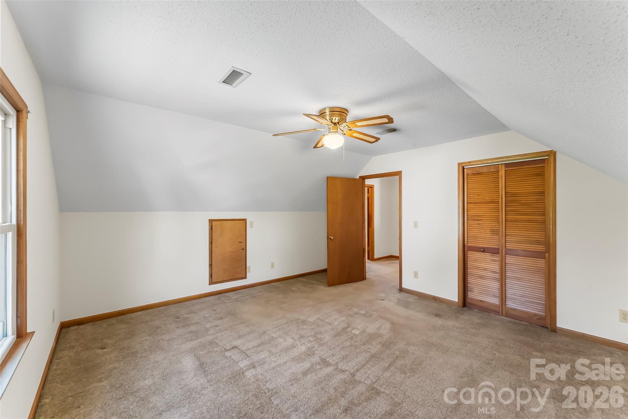 Upper Room Left-Side of Stairway - 2207 Beauty Street, Statesville