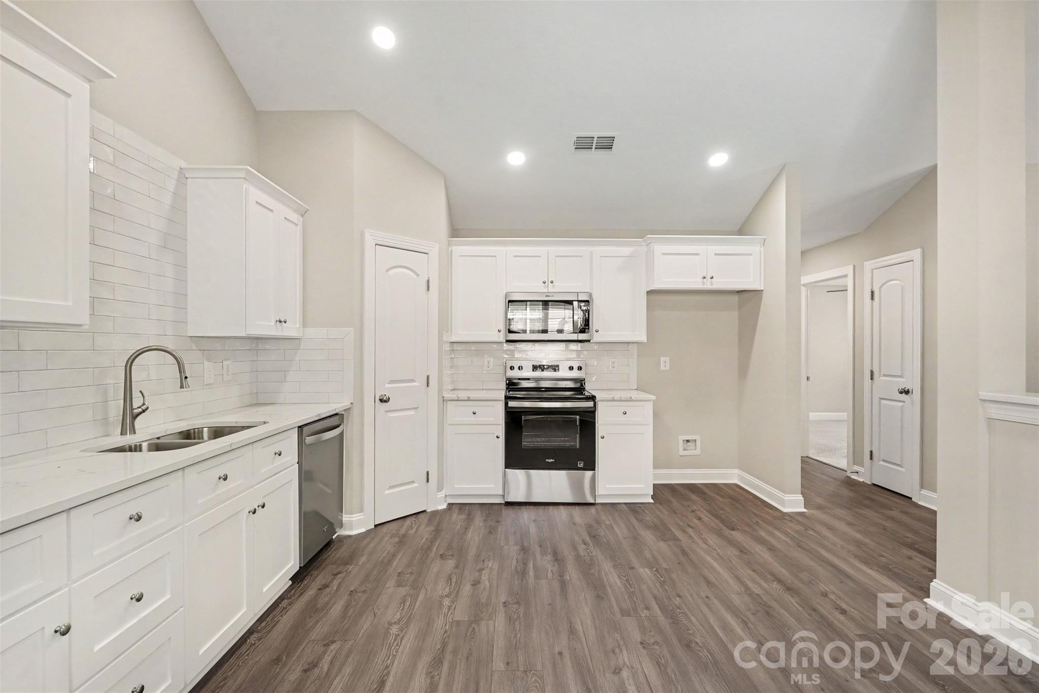 Single Family Residence at 1021 Alabama Street, Kannapolis, photo 10 of 29