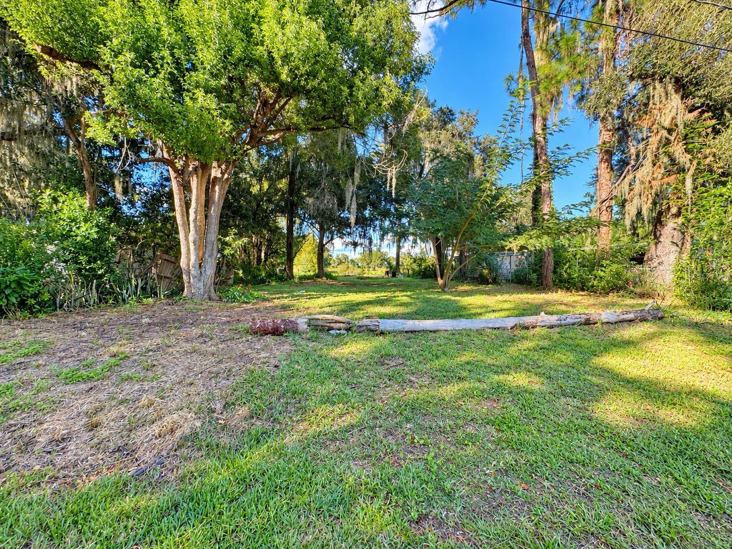 Welcome to 701 Mariana Rd! - 701 MARIANNA RD, AUBURNDALE
