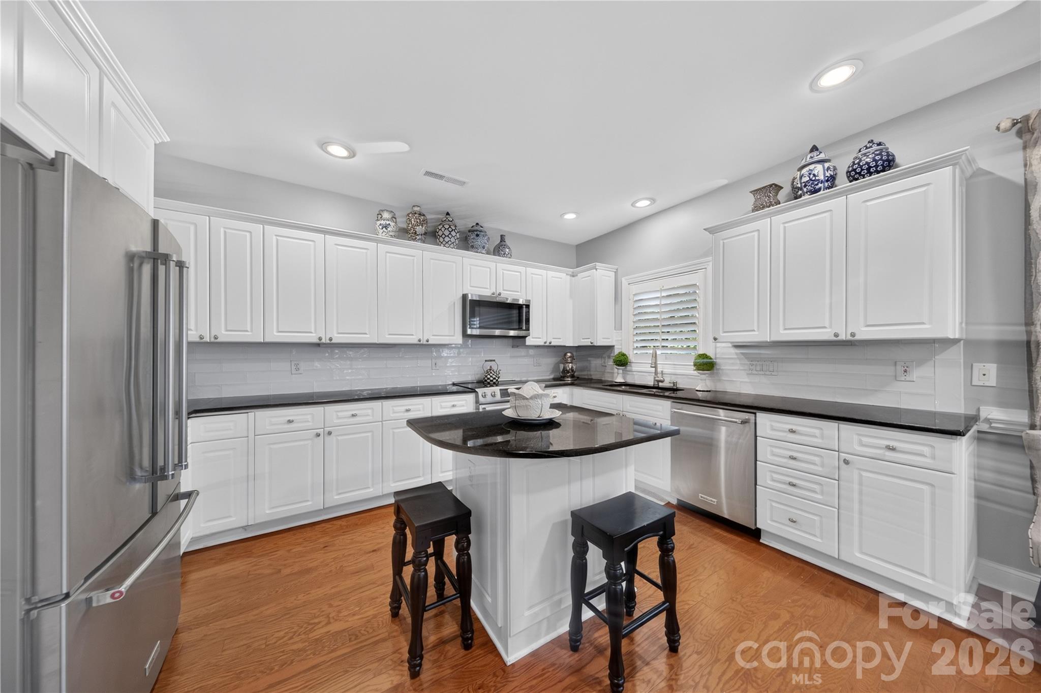 Townhouse at 9251 Bonnie Briar Circle, Charlotte, photo 13 of 35