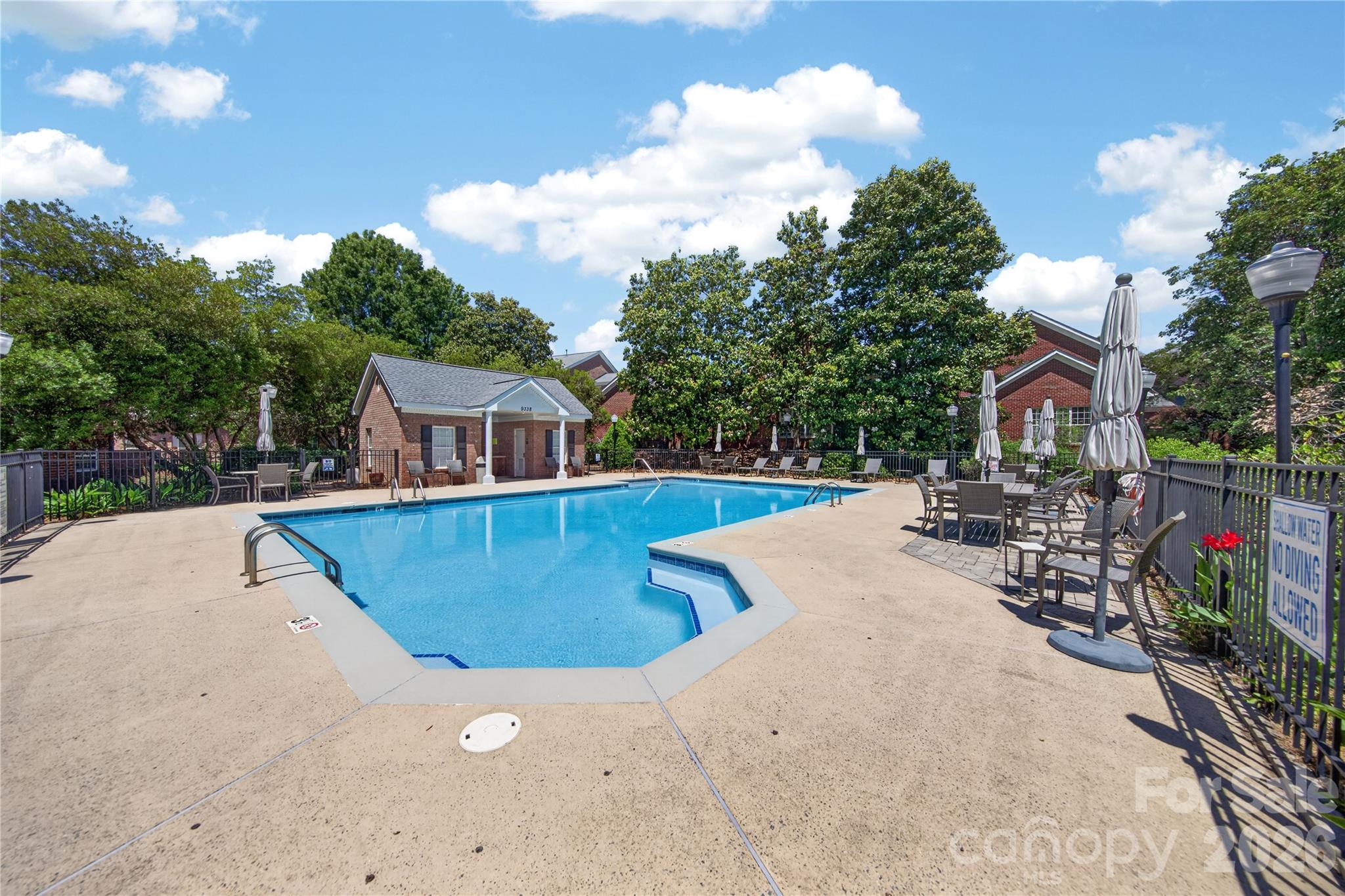 Townhouse at 9251 Bonnie Briar Circle, Charlotte, photo 34 of 35