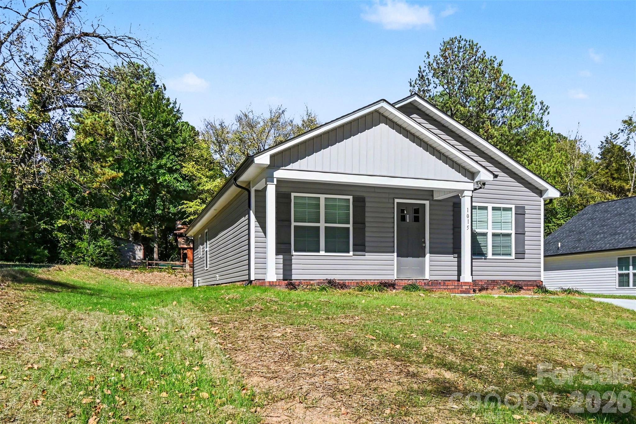 Single Family Residence at 1015 Alabama Street, Kannapolis, photo 3 of 29