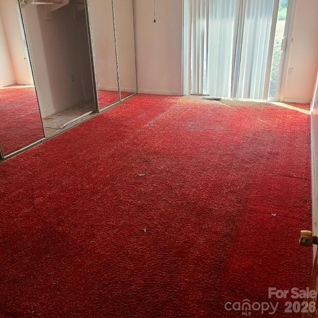 Single Family Residence at 110 Kipka Lane, Mooresville, photo 6 of 8