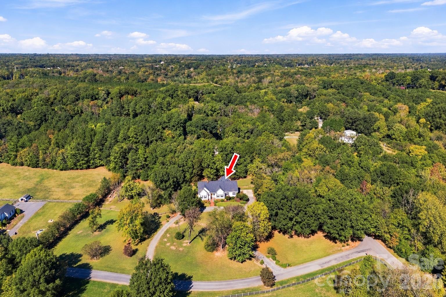 Single Family Residence at 6502 Carriage Lane, Waxhaw, photo 2 of 48