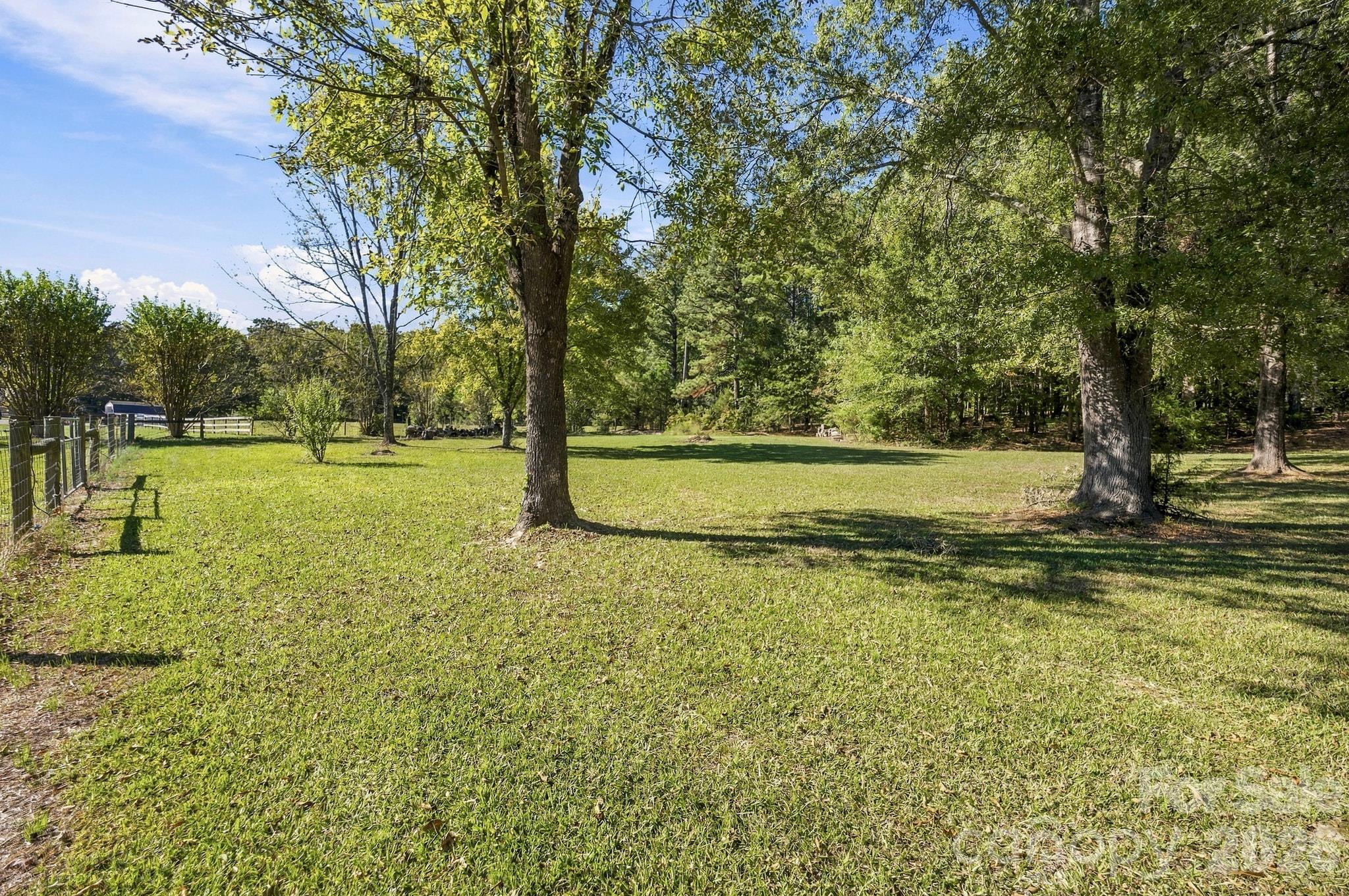 Single Family Residence at 6502 Carriage Lane, Waxhaw, photo 43 of 48