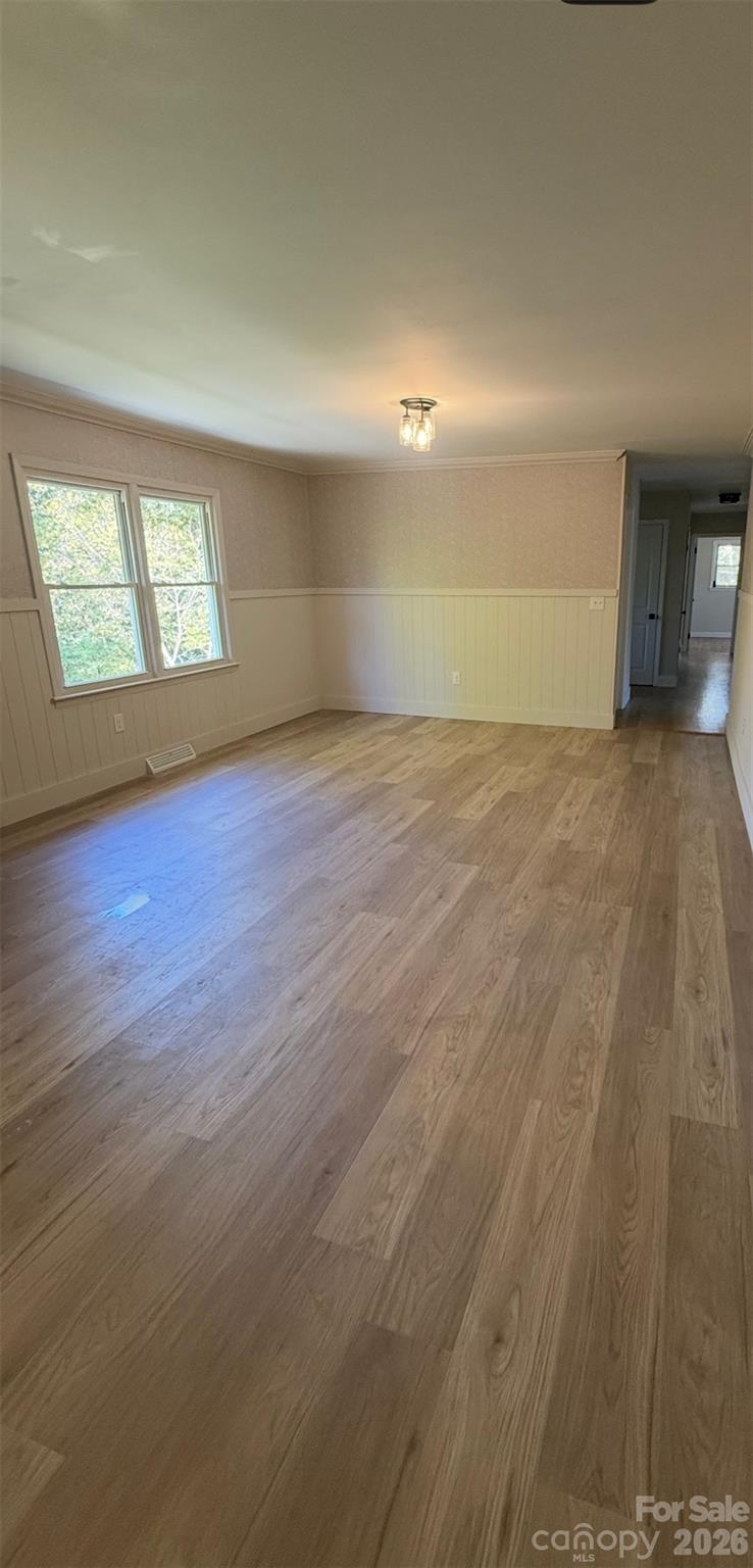 Single Family Residence at 590 Crestmont Drive SE, Concord, photo 11 of 27