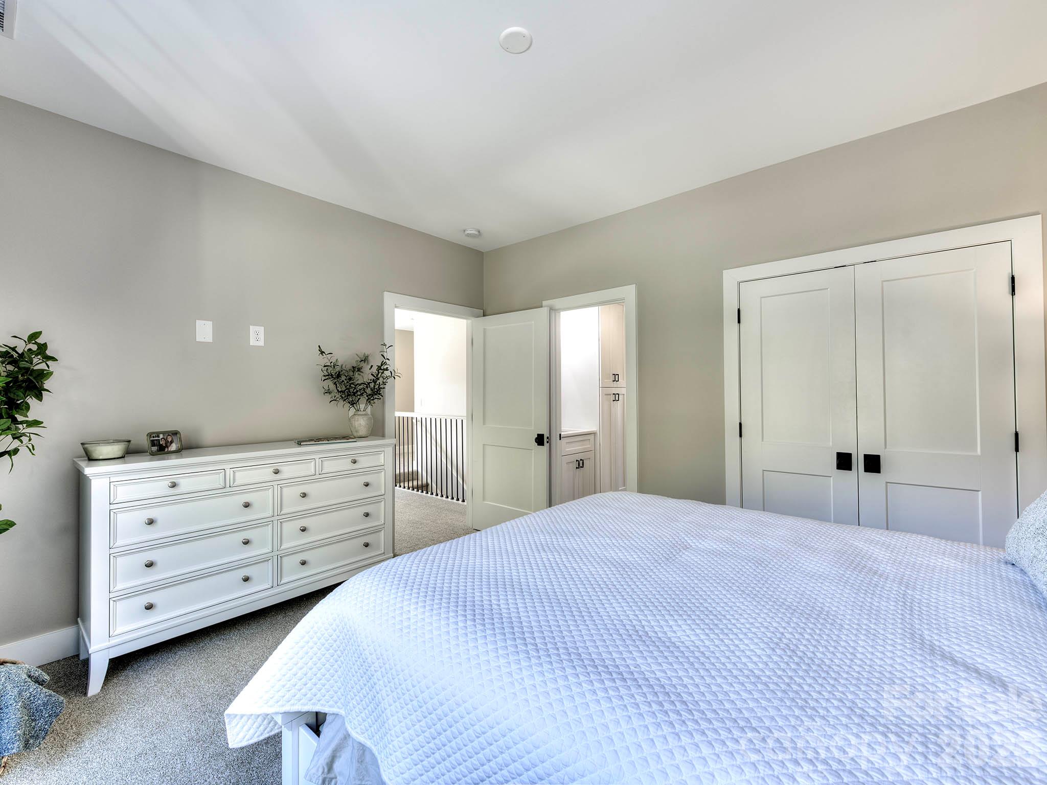 Single Family Residence at 8833 Kerns Meadow Lane, Huntersville, photo 27 of 50