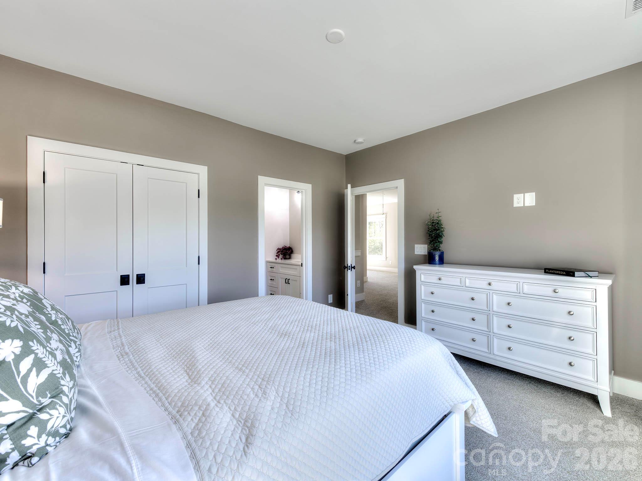 Single Family Residence at 8833 Kerns Meadow Lane, Huntersville, photo 31 of 50