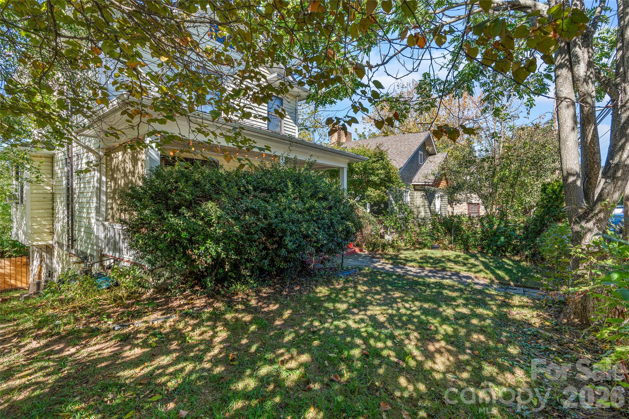 Single Family Residence at 77 Cherry Street, Asheville, photo 5 of 34