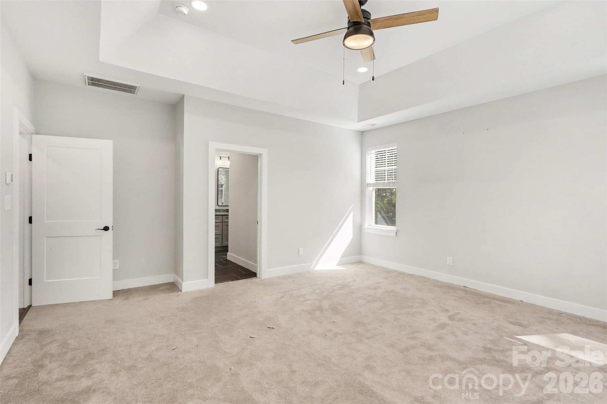 Single Family Residence at 110 Grove Hill Trail, Mooresville, photo 14 of 29