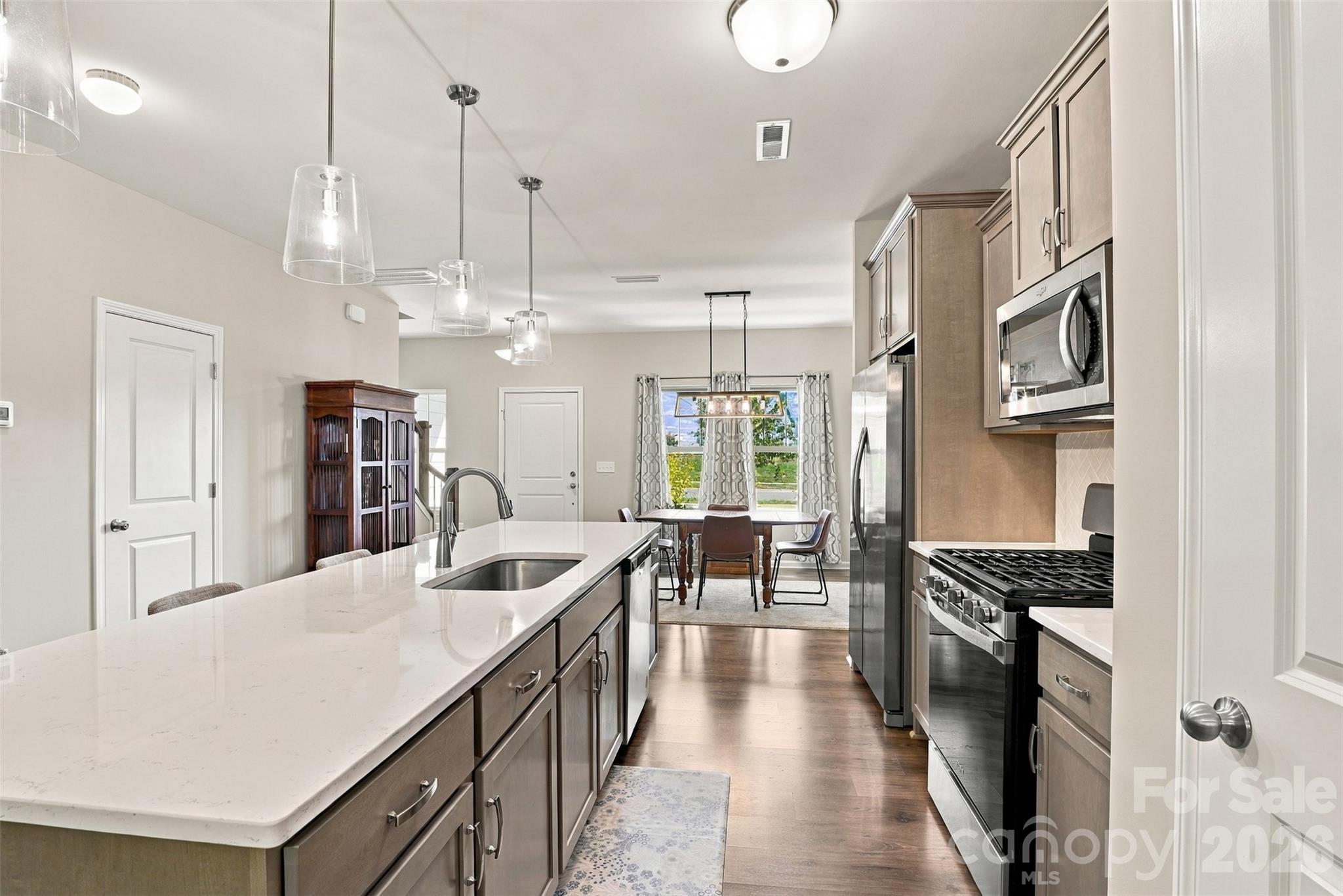 Single Family Residence at 40245 Crooked Stick Drive, Lancaster, photo 17 of 42
