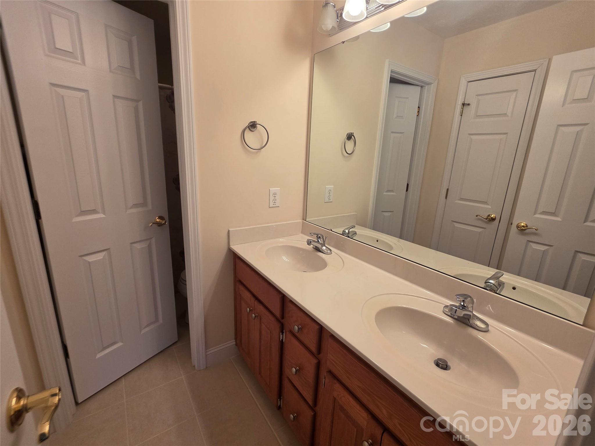 Single Family Residence at 408 5th Avenue NE, Conover, photo 23 of 32