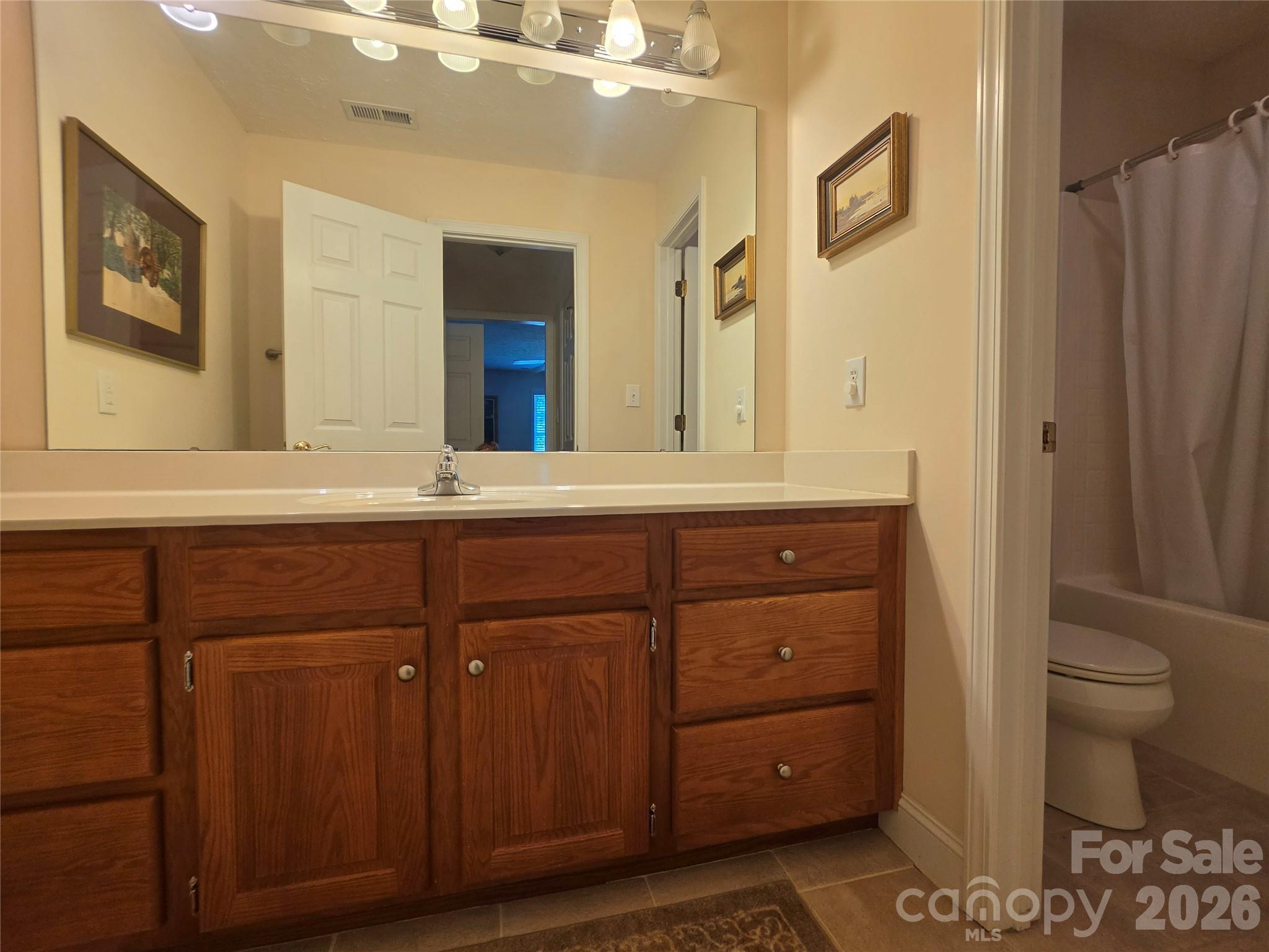 Single Family Residence at 408 5th Avenue NE, Conover, photo 28 of 32
