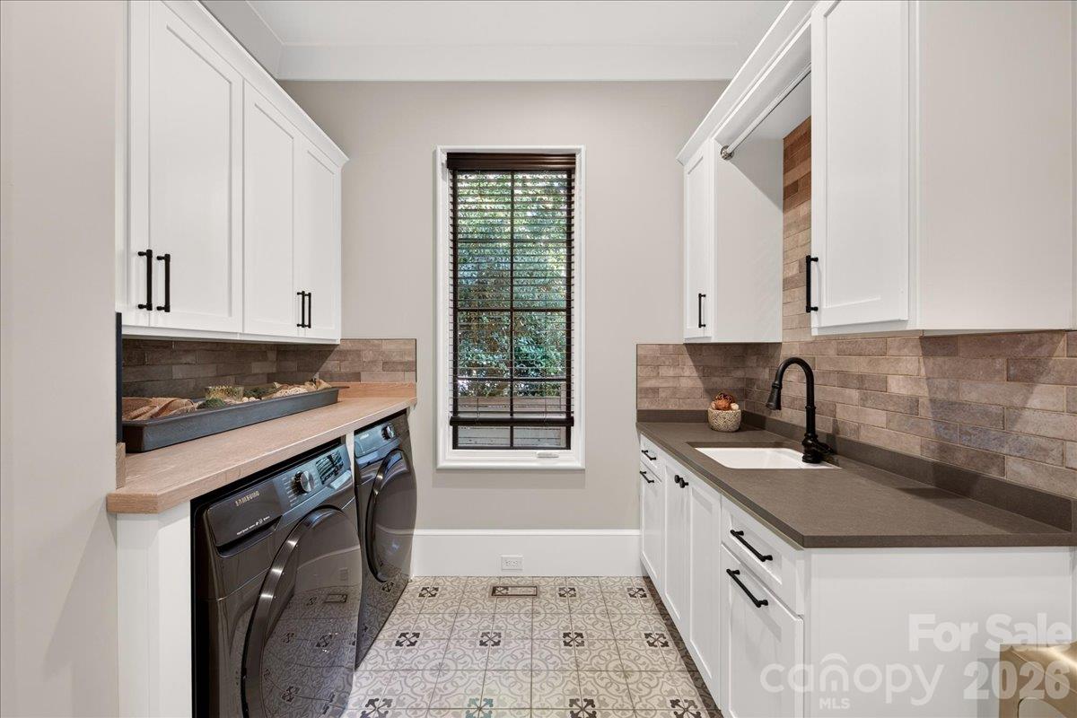 Single Family Residence at 4211 Tangle Drive, Charlotte, photo 17 of 44