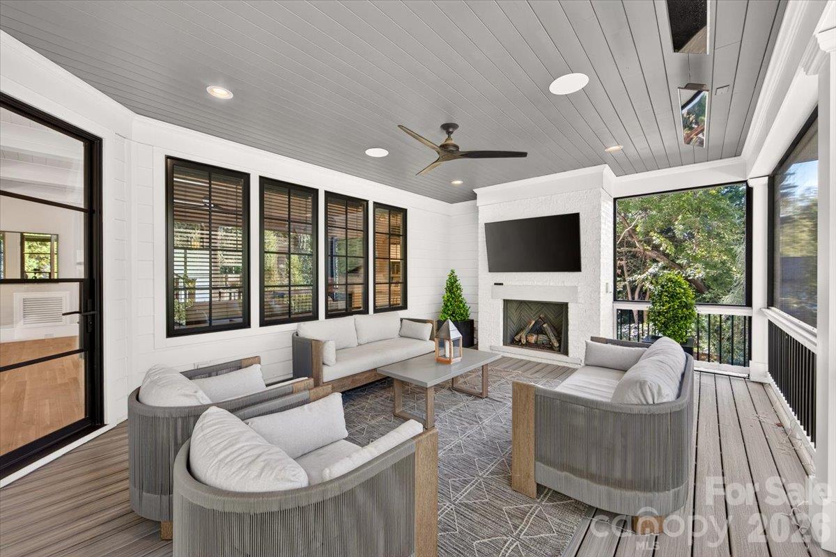 Single Family Residence at 4211 Tangle Drive, Charlotte, photo 31 of 44
