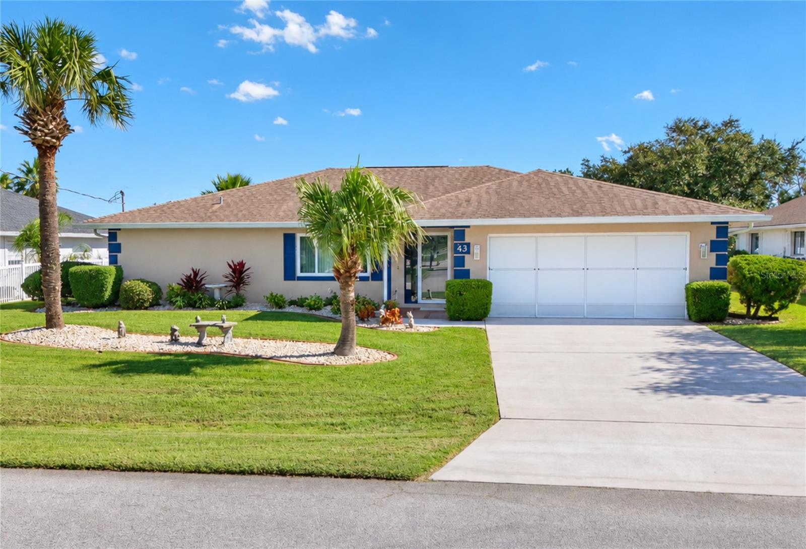 43 CHRISTOPHER CT
