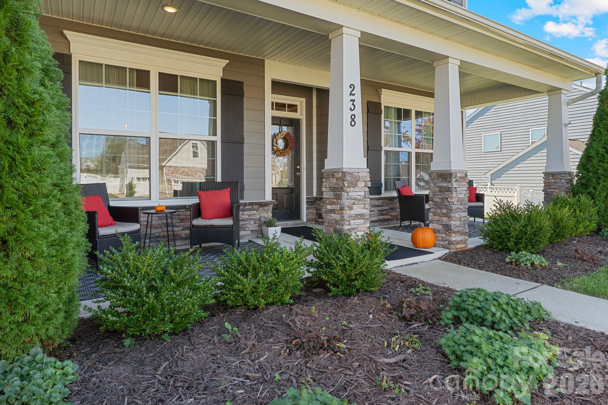 Single Family Residence at 238 Bushney Loop, Mooresville, photo 8 of 40