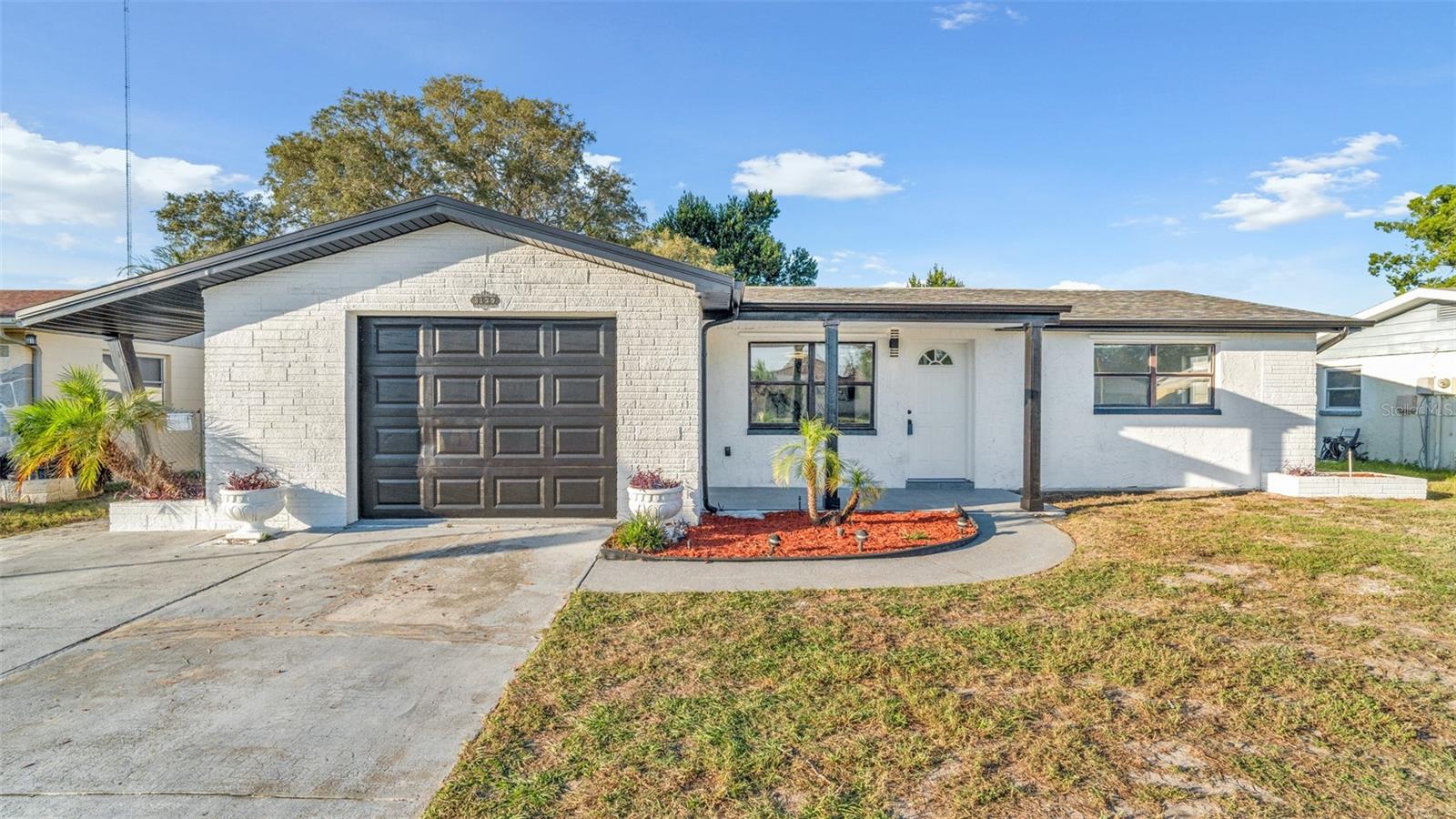 3129 HOLIDAY LAKE DR