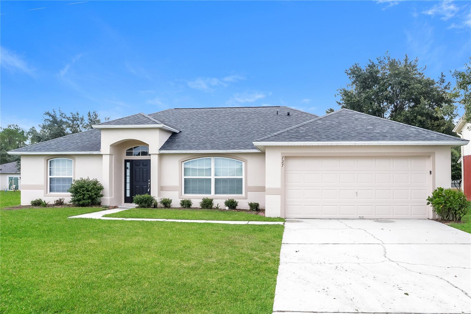 727 DEL RIO WAY