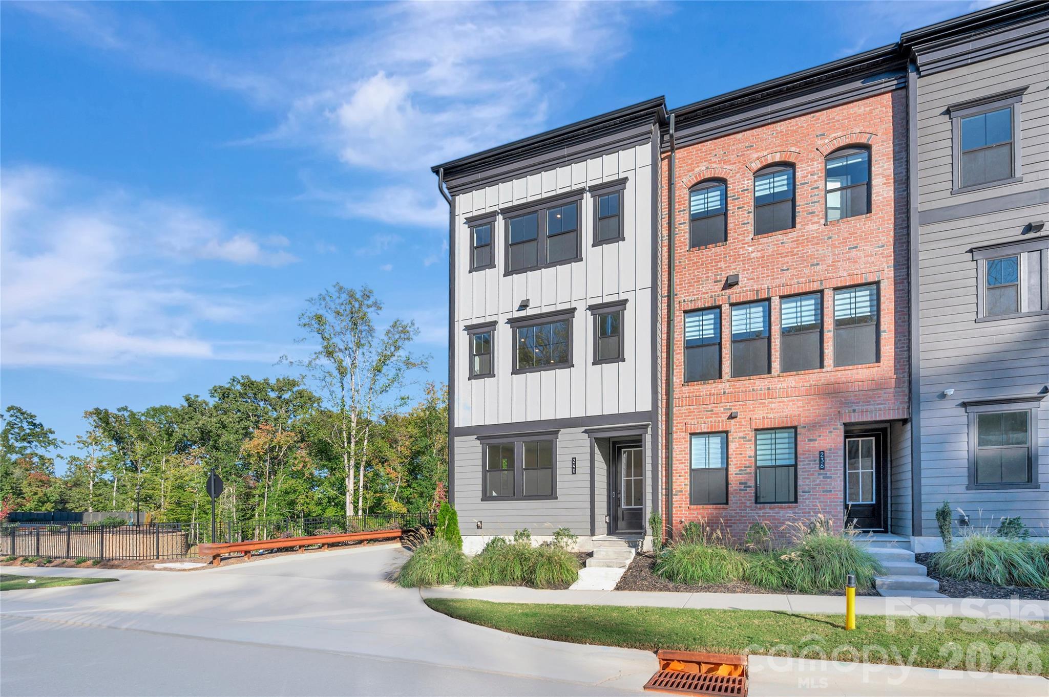 End unit townhome in downtown Waxhaw, NC - 240 Old Town Village Road, Waxhaw