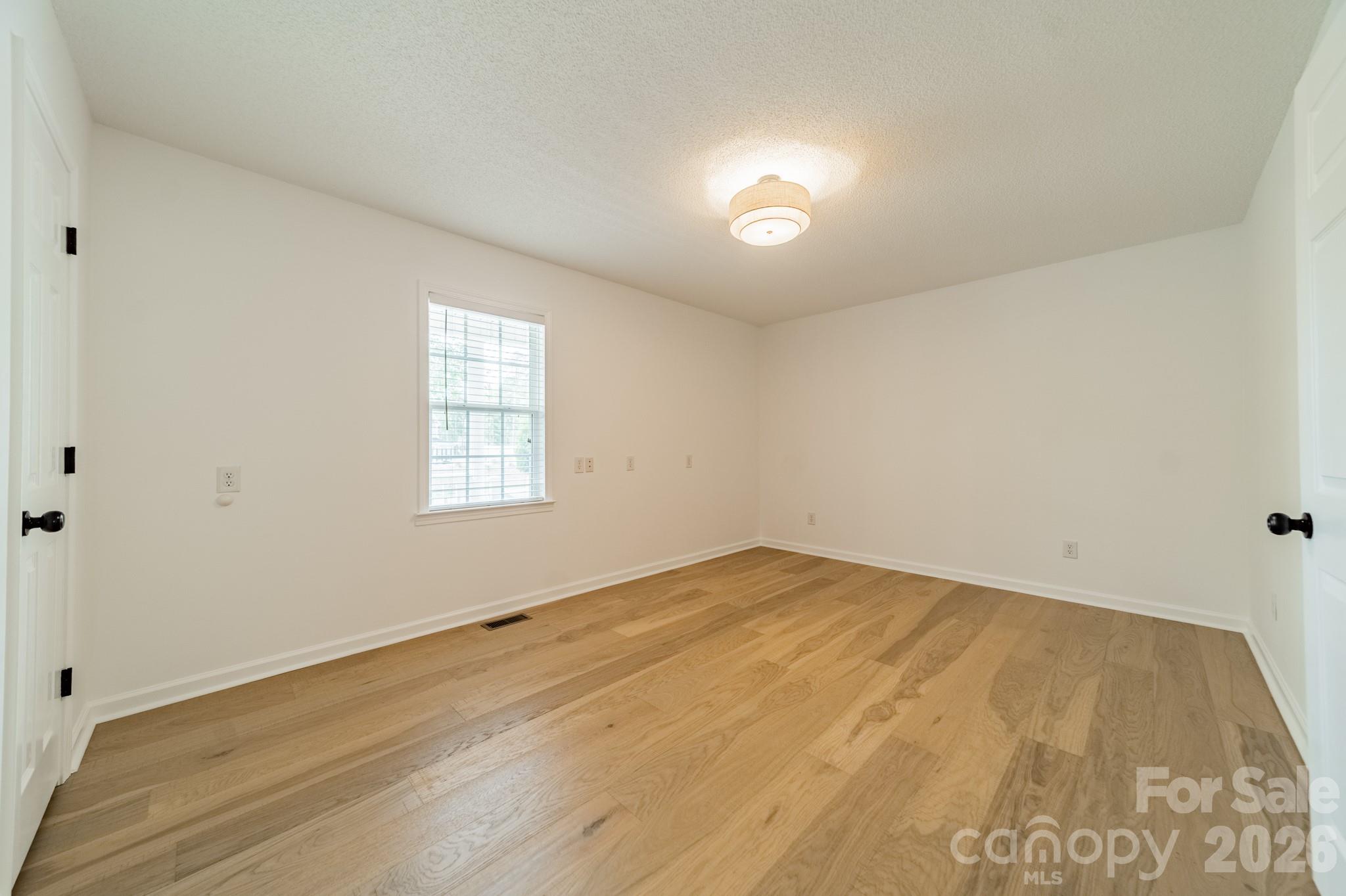 Single Family Residence at 902 Cornelius Road, Mooresville, photo 17 of 28