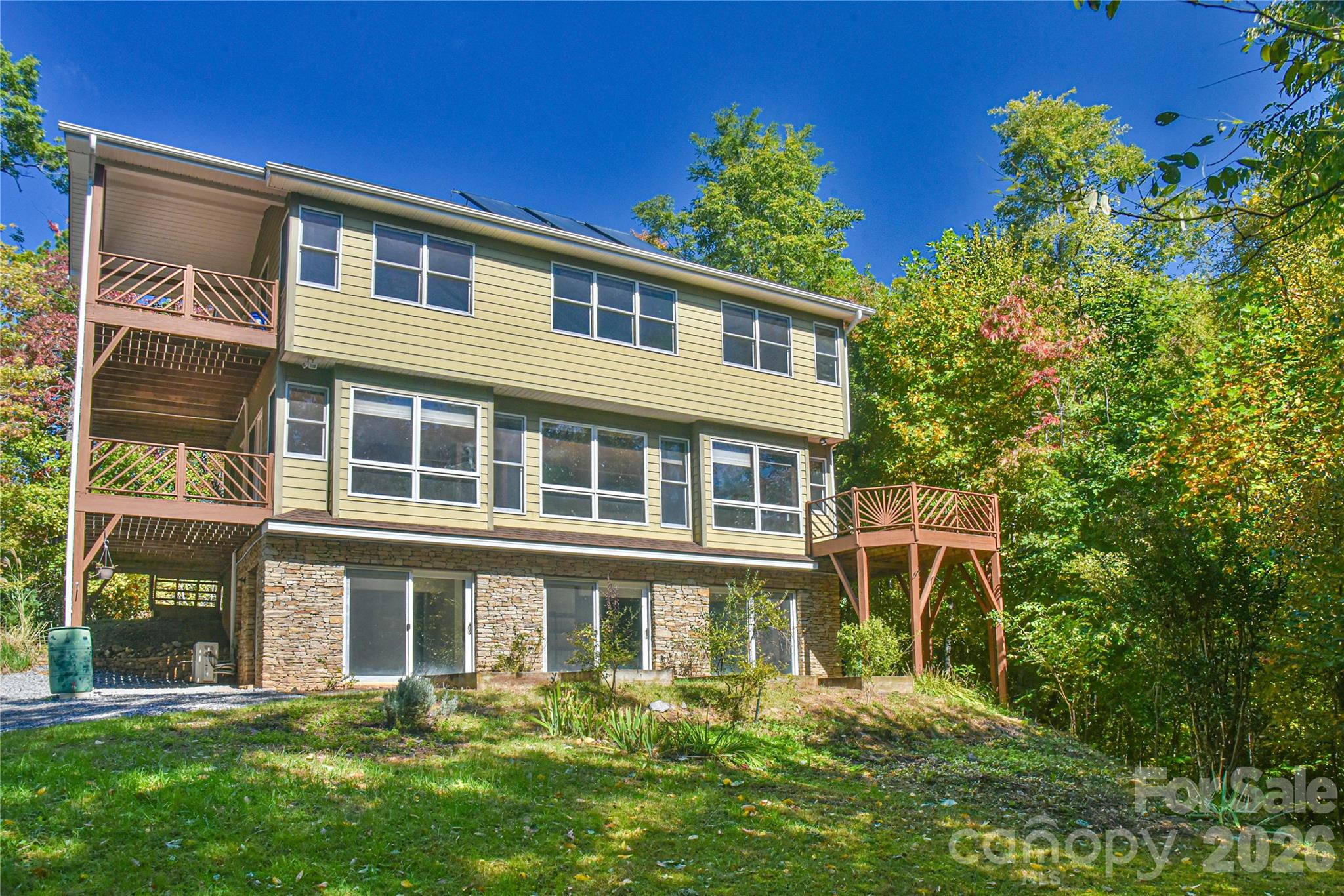 Room to move inside and out! - 227 David Ridge Road, Black Mountain
