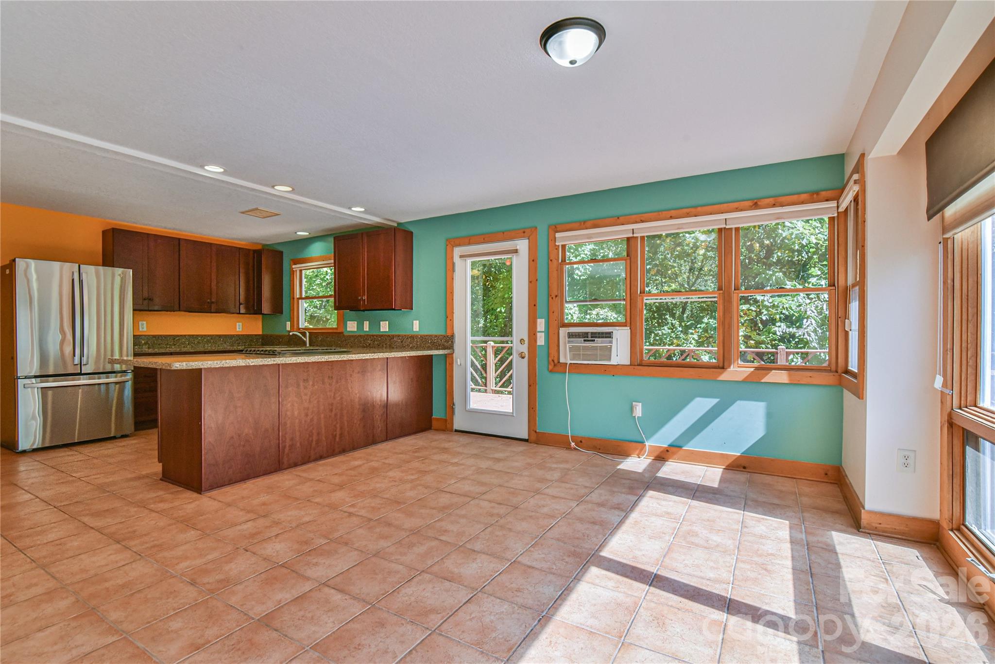 Kitchen/dining area - 227 David Ridge Road, Black Mountain