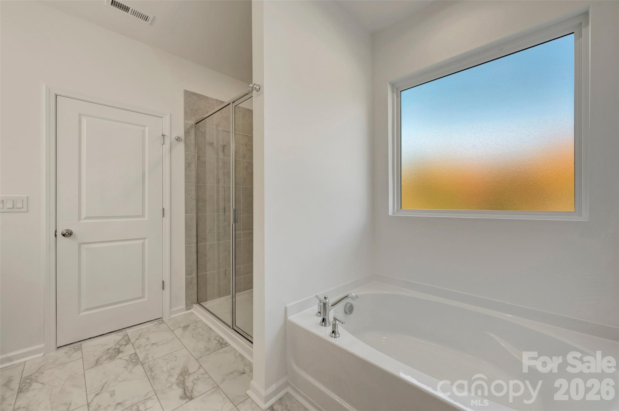 Owner's suite - 230 Amber Glen Drive, Locust