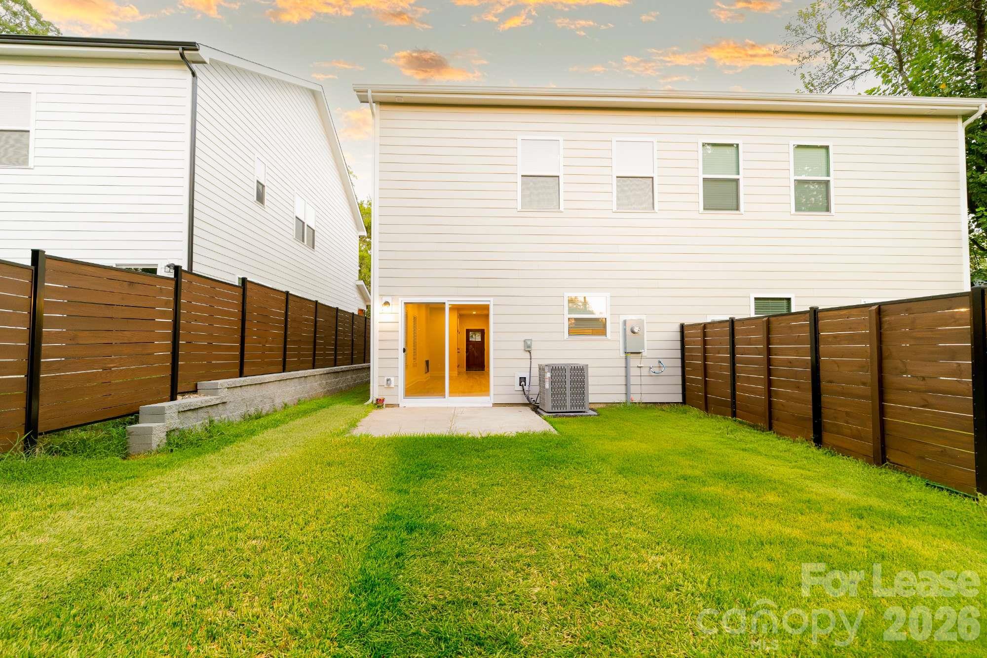 1404 Winston Drive