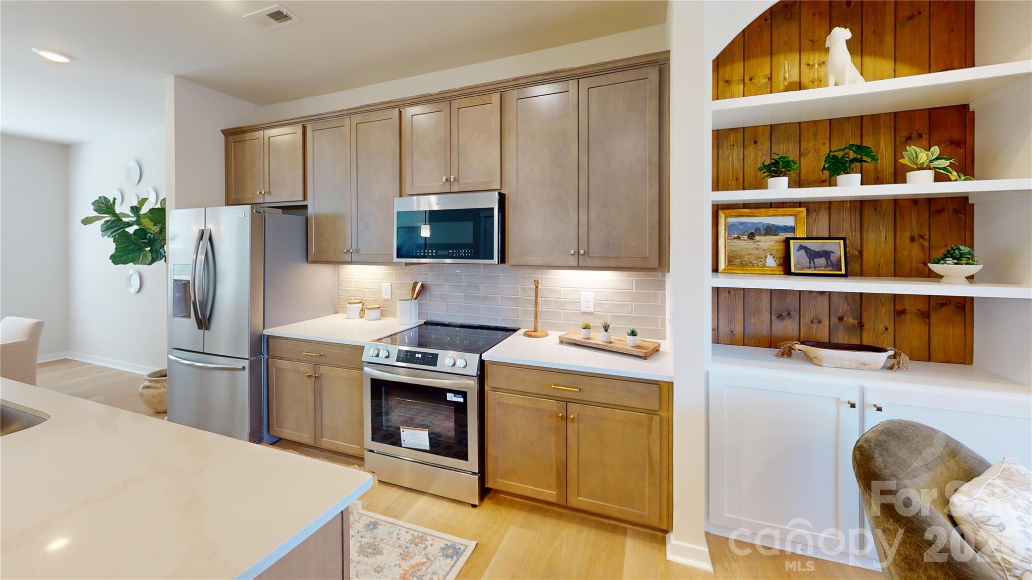 Townhouse at 13220 Knockturn Alley, Huntersville, photo 2 of 27