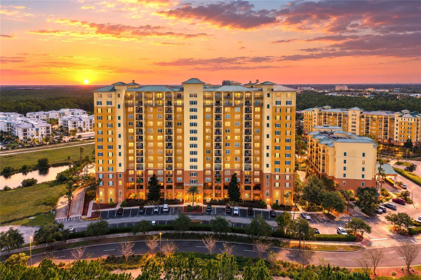 Condo - Hotel at 8125 RESORT VILLAGE DR #5502, ORLANDO