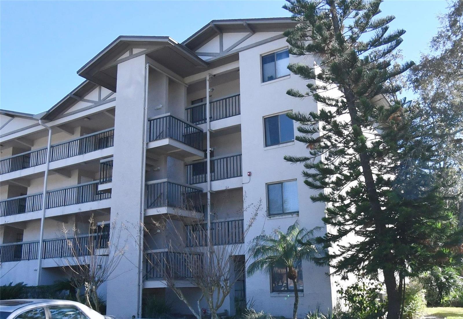 1036 BONAIRE DR #2831