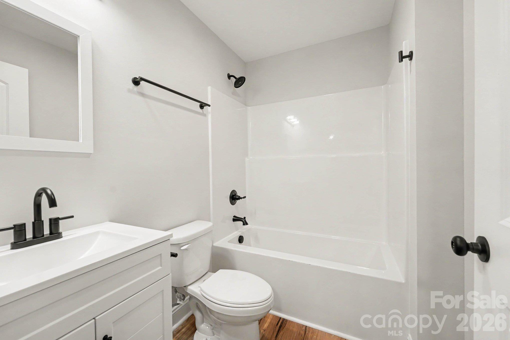 Guest bath - 1815 Hollywood Drive, Salisbury