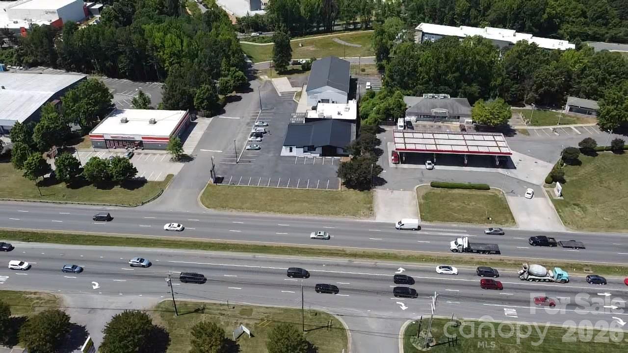 Showroom/Office at 11240 Independence Boulevard, Matthews, photo 3 of 13