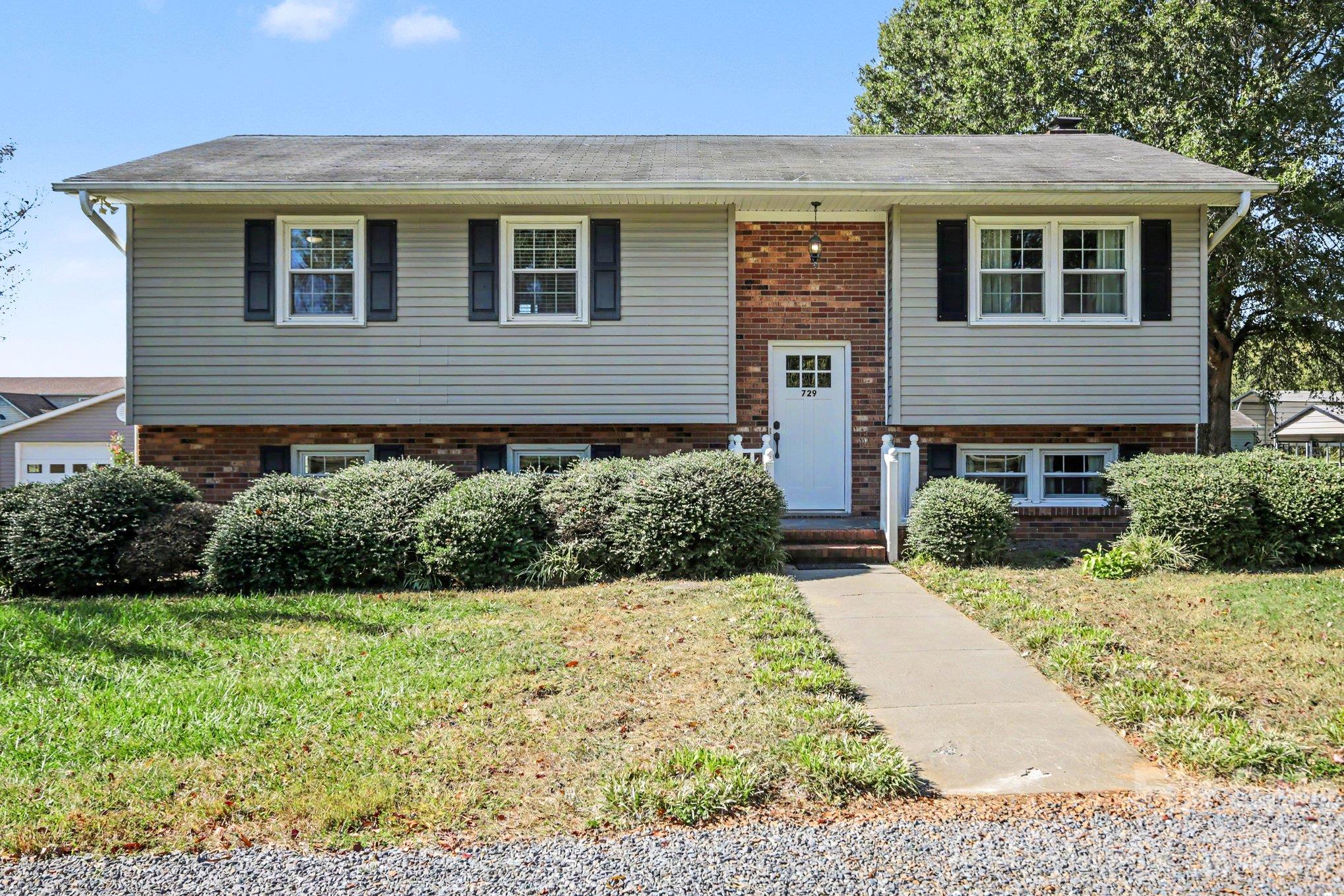 Single Family Residence at 729 Redland Road, Advance, photo 2 of 30