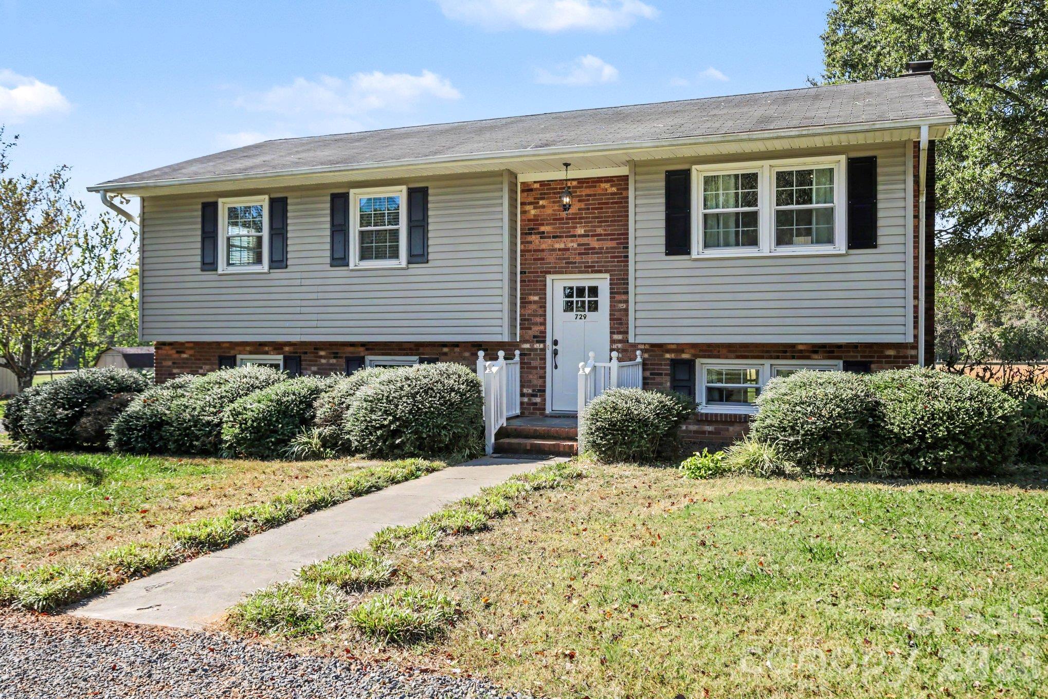 Single Family Residence at 729 Redland Road, Advance, photo 3 of 30