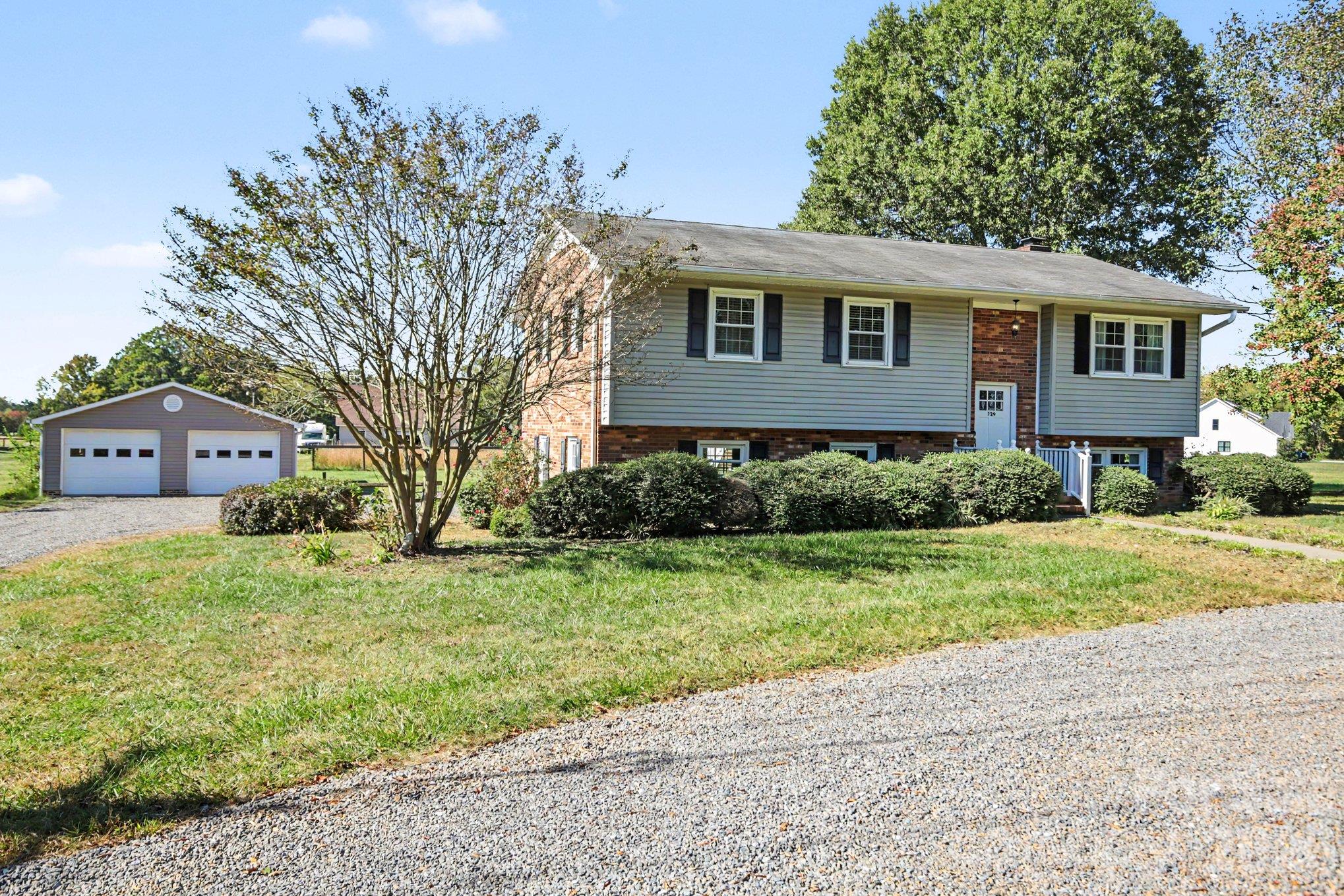 Single Family Residence at 729 Redland Road, Advance, photo 4 of 30