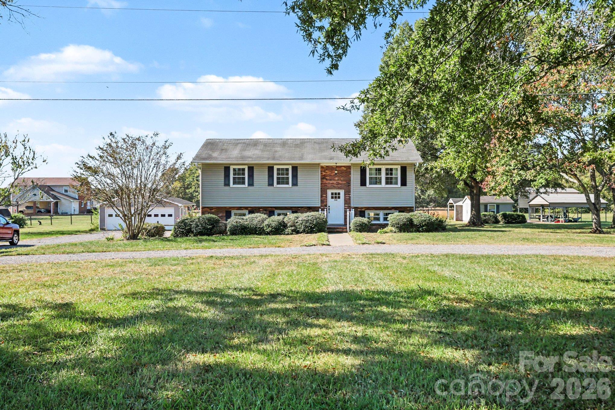 Single Family Residence at 729 Redland Road, Advance, photo 5 of 30