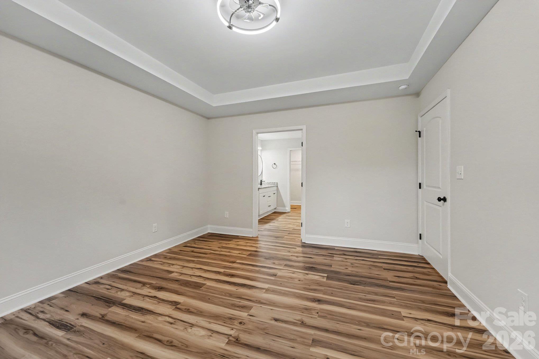 Large Primary Suite - 1825 Hollywood Drive, Salisbury