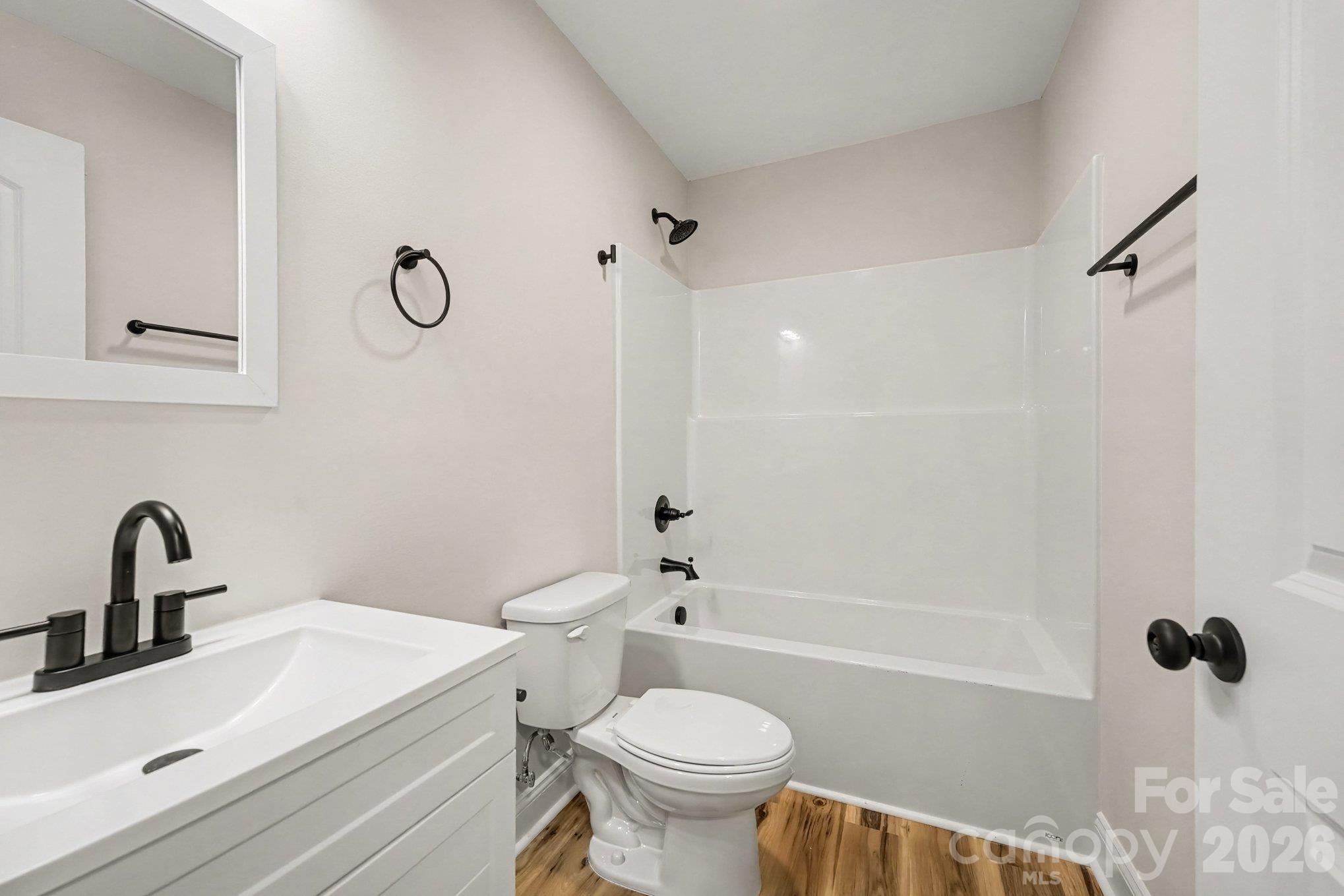 Guest Bath - 1825 Hollywood Drive, Salisbury