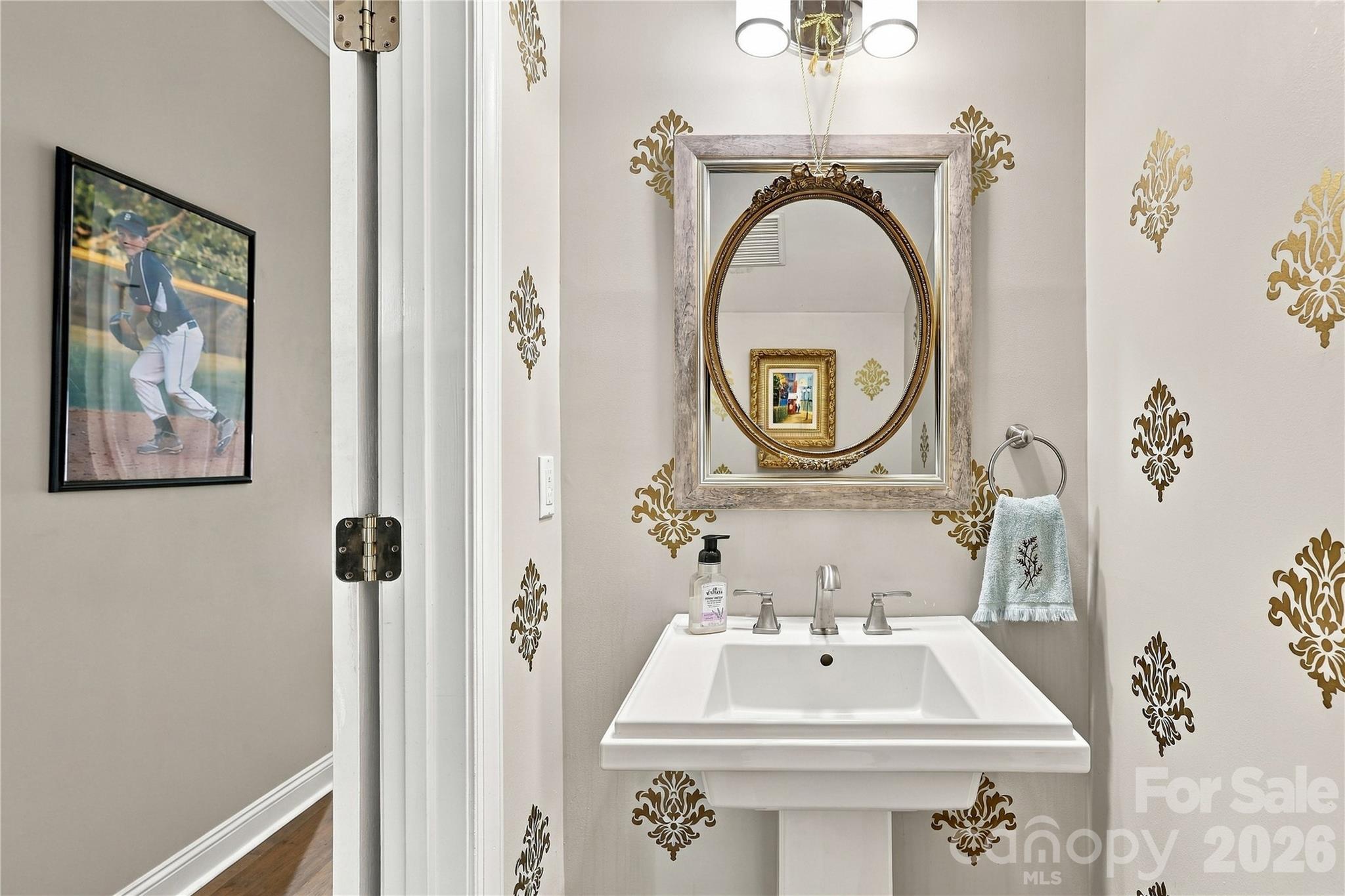 Condominium at 1167 Hollyheath Lane, Charlotte, photo 17 of 29