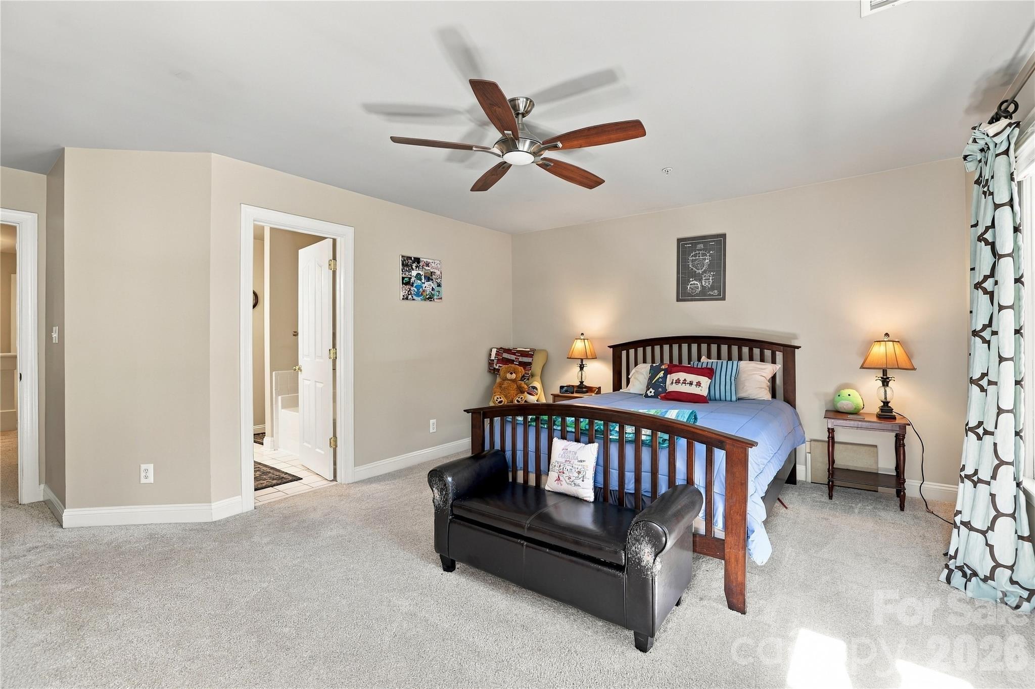 Condominium at 1167 Hollyheath Lane, Charlotte, photo 19 of 29