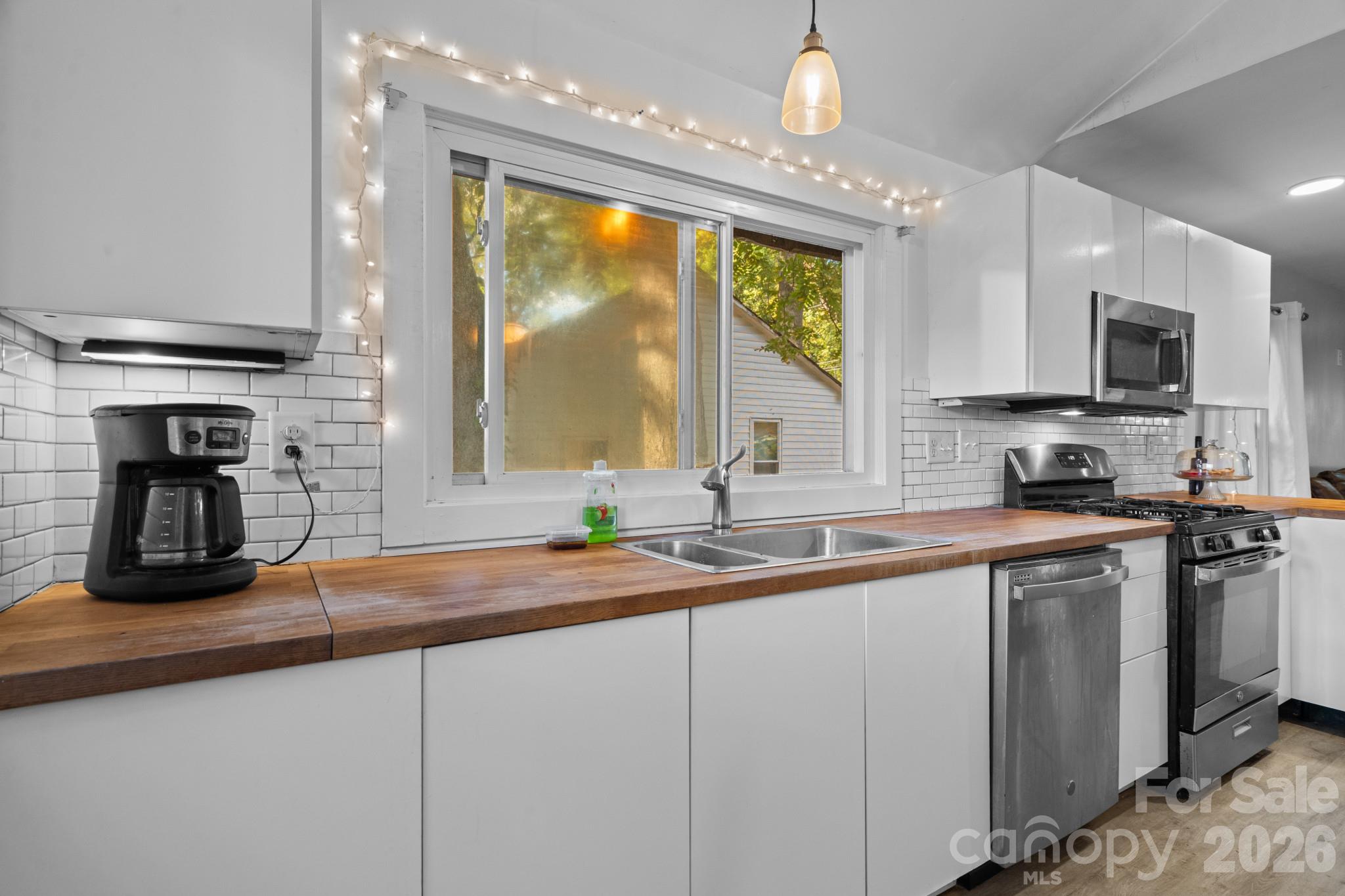 Single Family Residence at 177 Young Avenue SW, Concord, photo 20 of 35