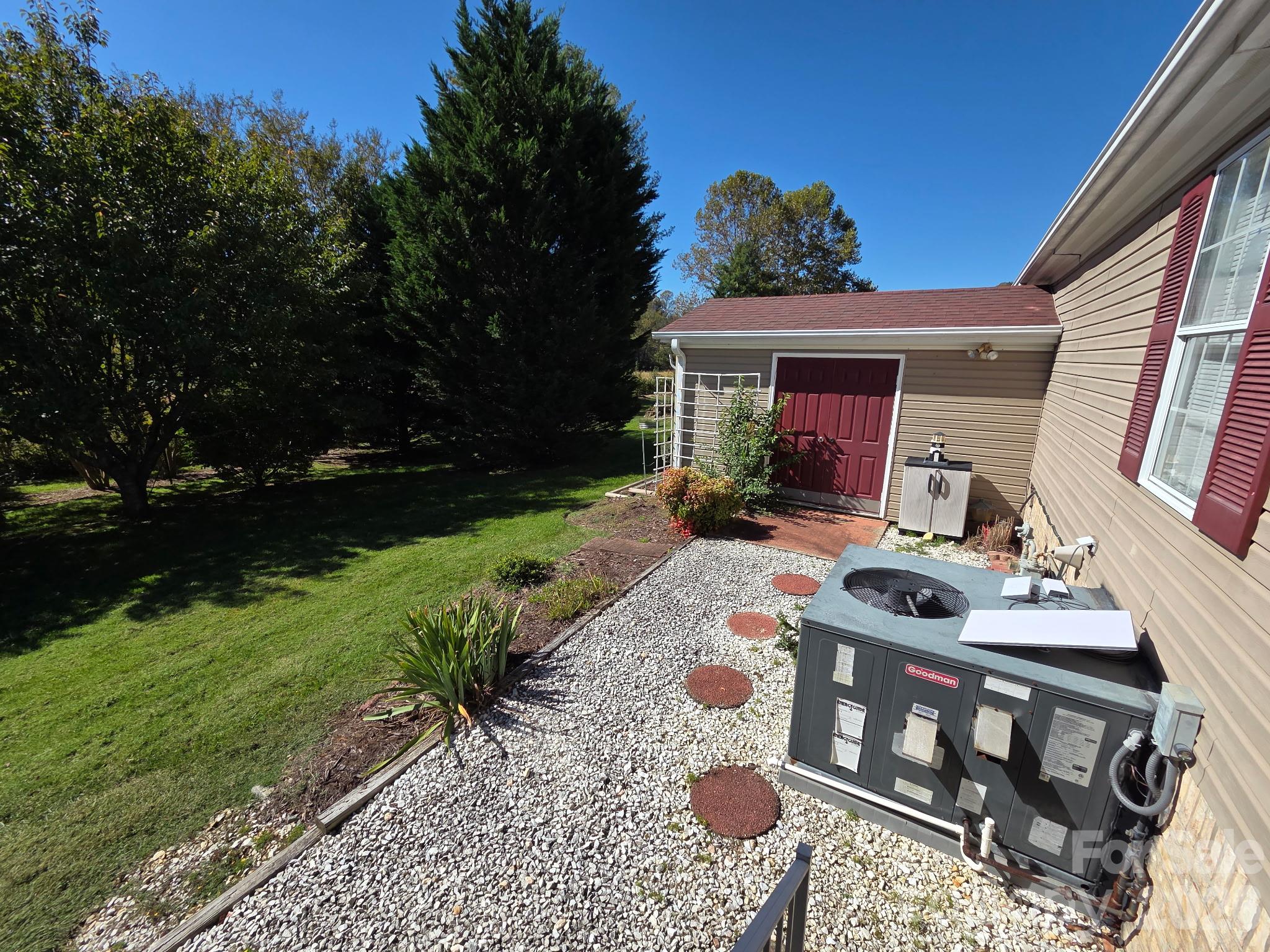 back house - 205 Misty Lane, Hendersonville