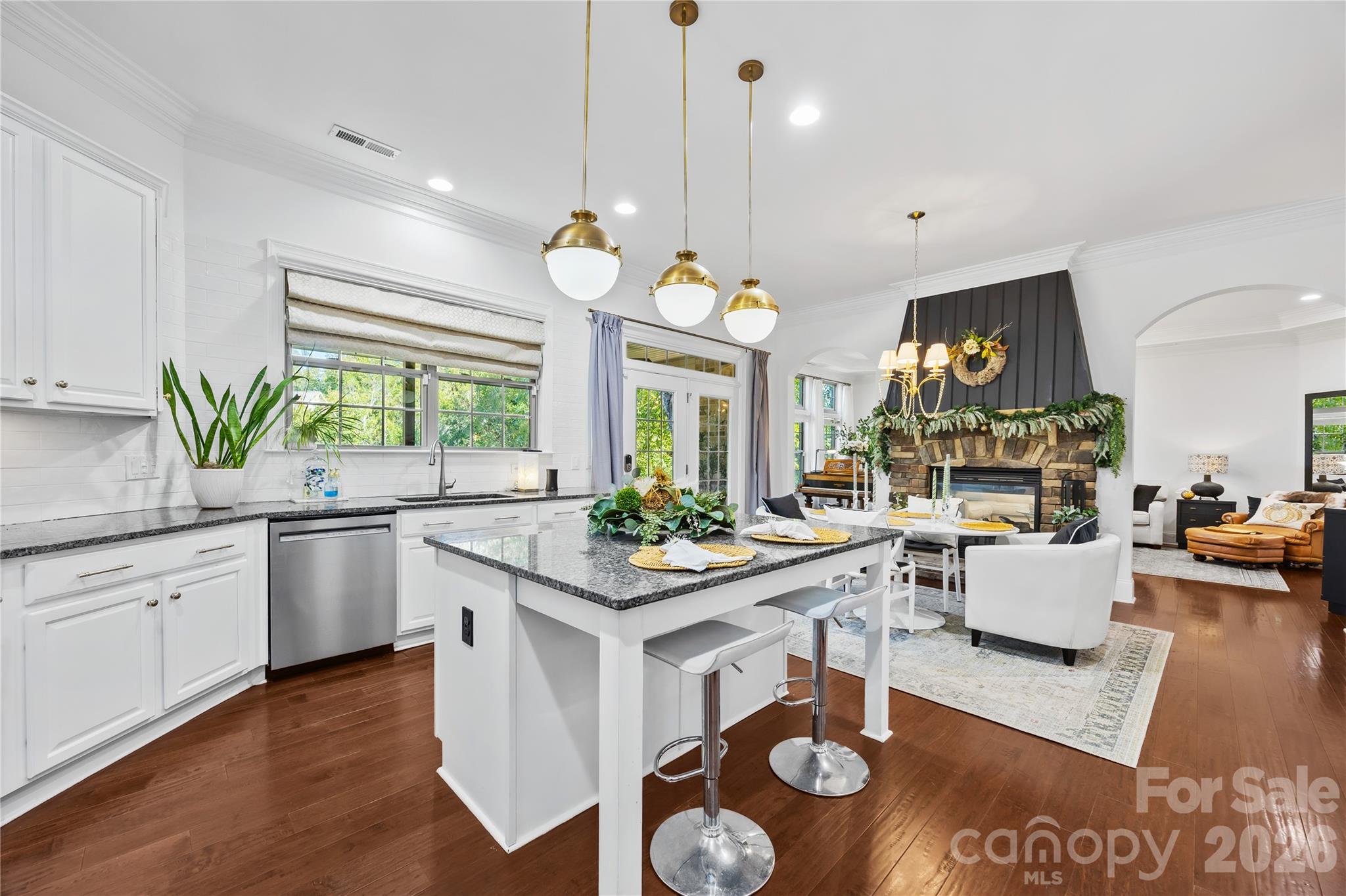 Single Family Residence at 8500 Caesars Head Drive, Waxhaw, photo 17 of 48