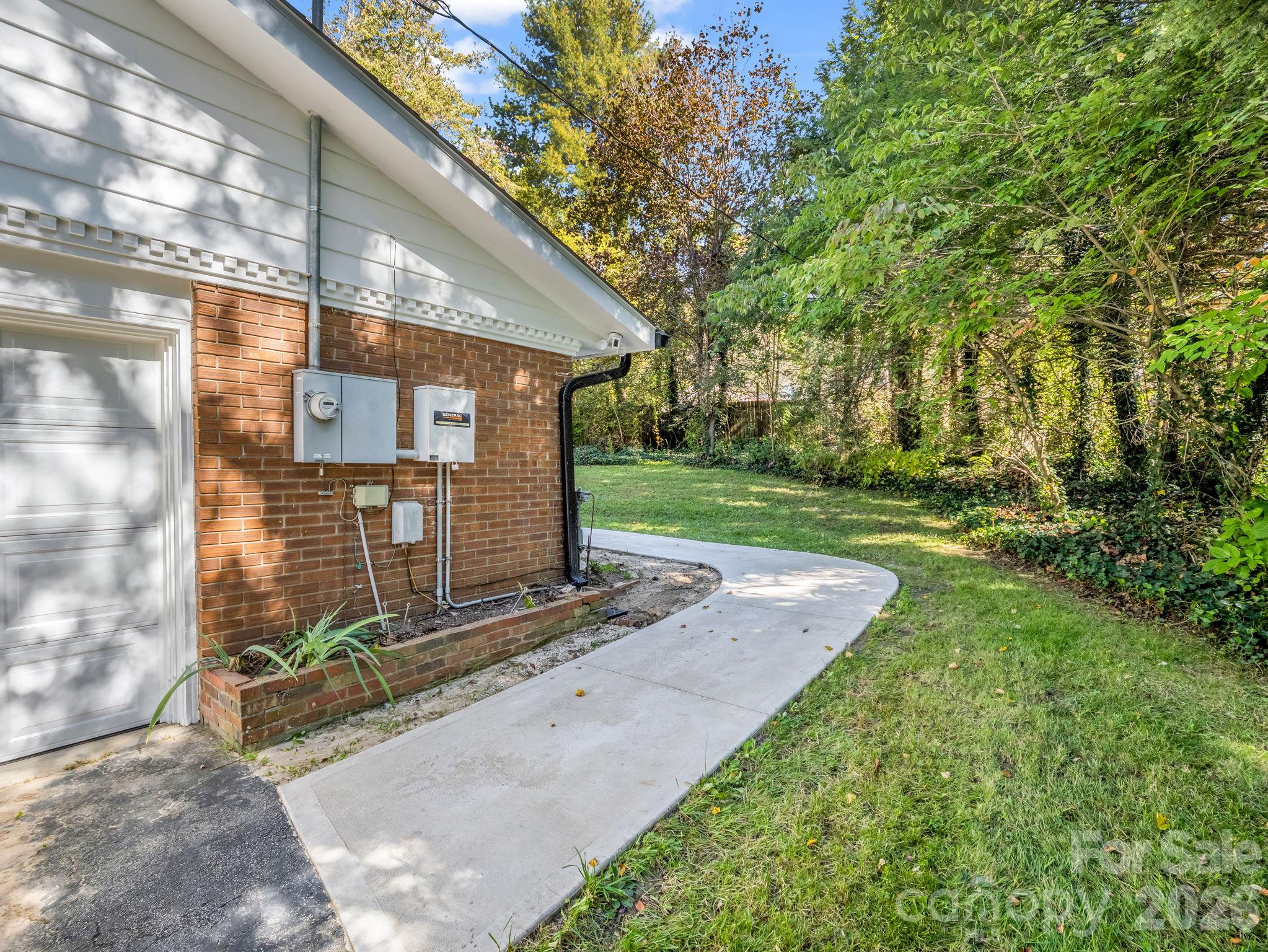 Zero grade entrance to back patio - 2630 Seminole Drive, Hendersonville