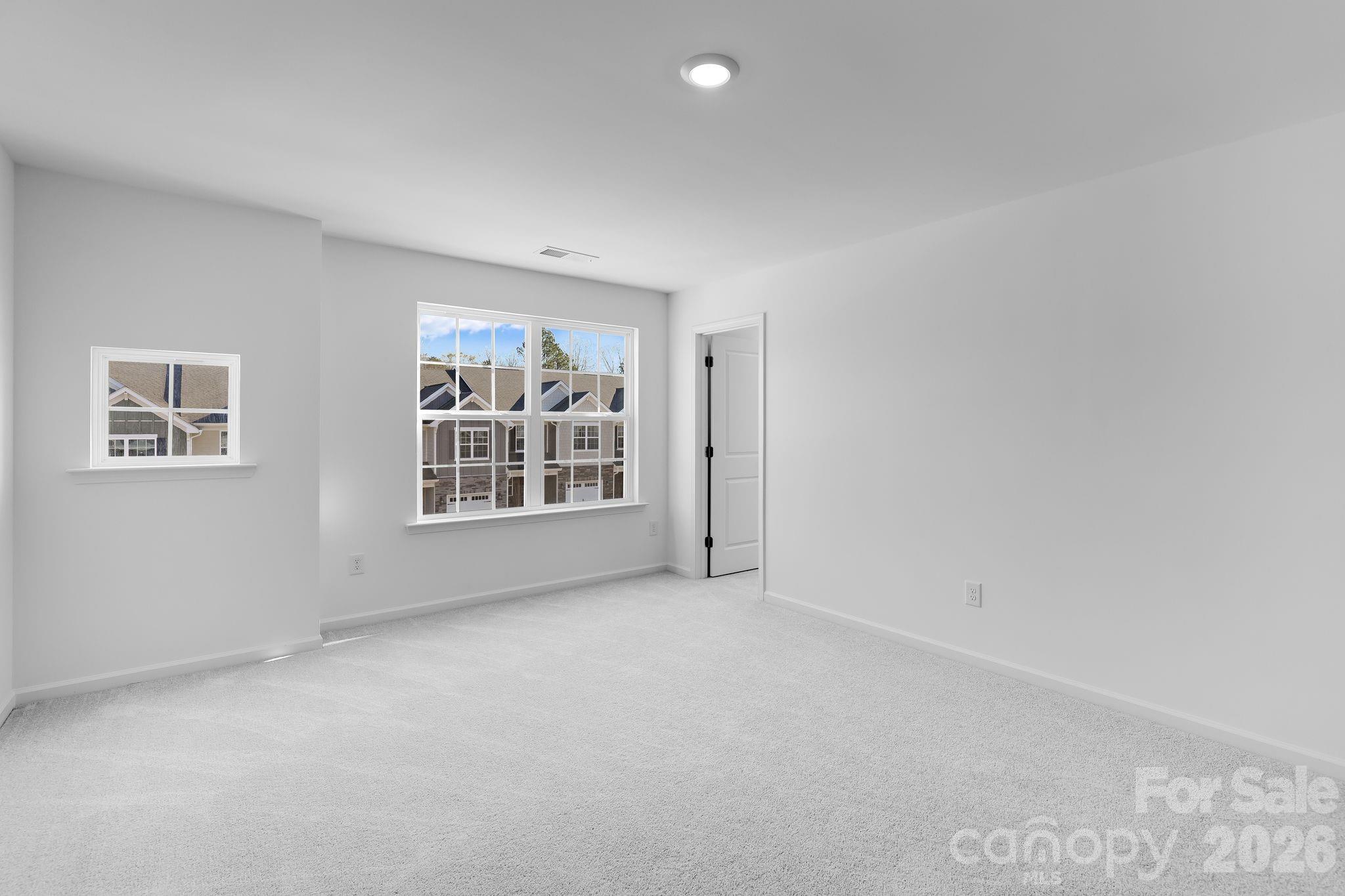 Townhouse at 660 Sparano Loop, York, photo 5 of 15