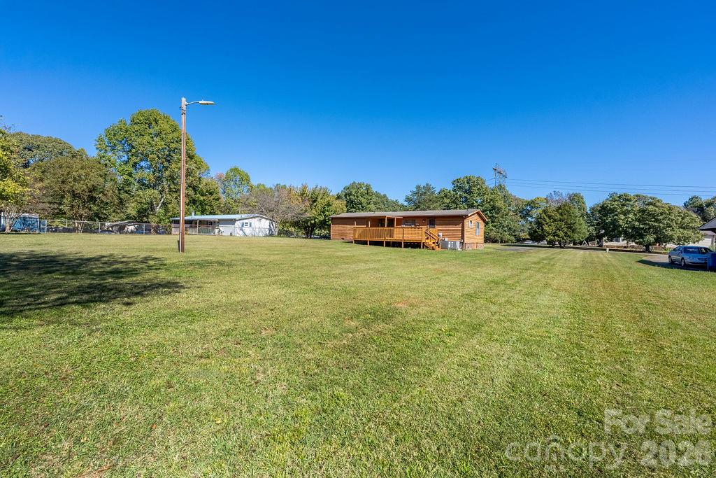 Single Family Residence at 149 Hallmark Estates Drive, Statesville, photo 37 of 39