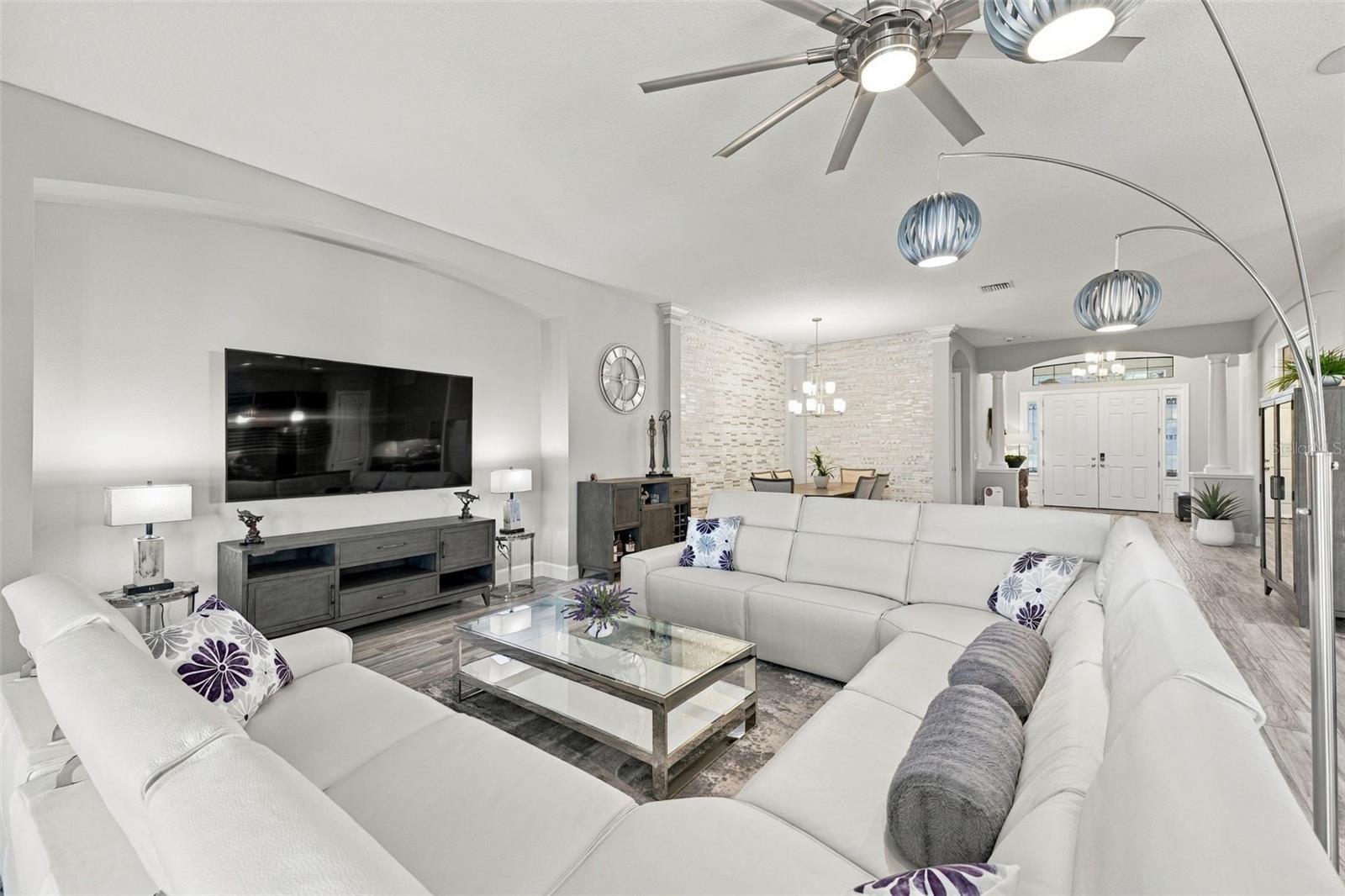 Gathering place - 4723 BENITO CT, BRADENTON