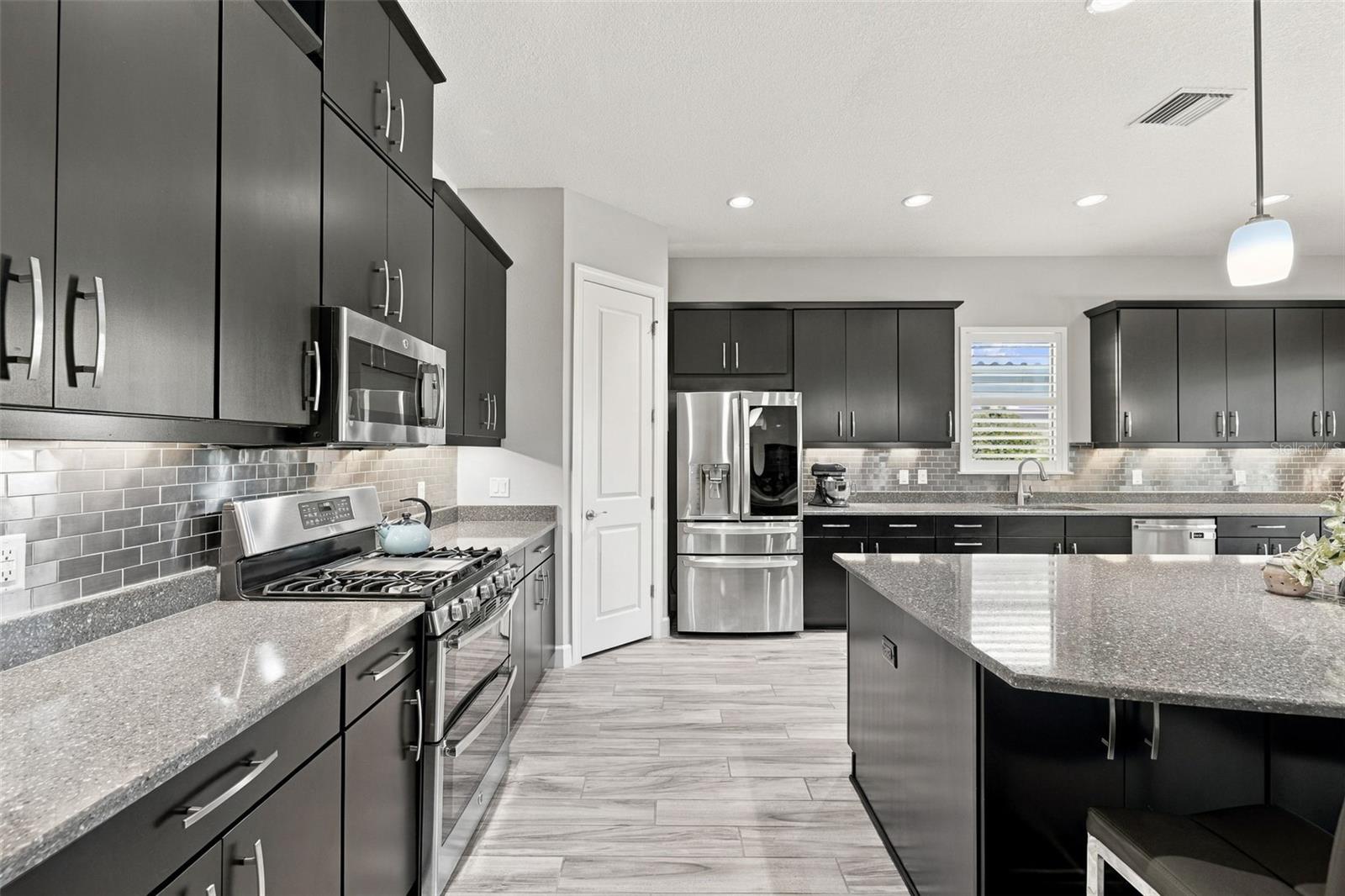 Gourmet Kitchen with high end appliances - 4723 BENITO CT, BRADENTON